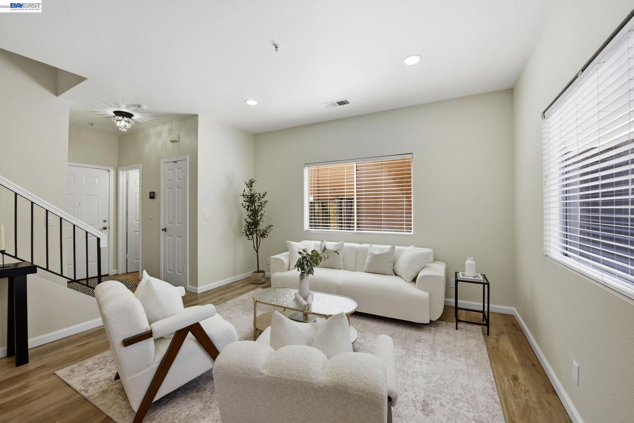 Detail Gallery Image 9 of 49 For 1085 La Brea Ter, Union City,  CA 94587 - 3 Beds | 2/1 Baths