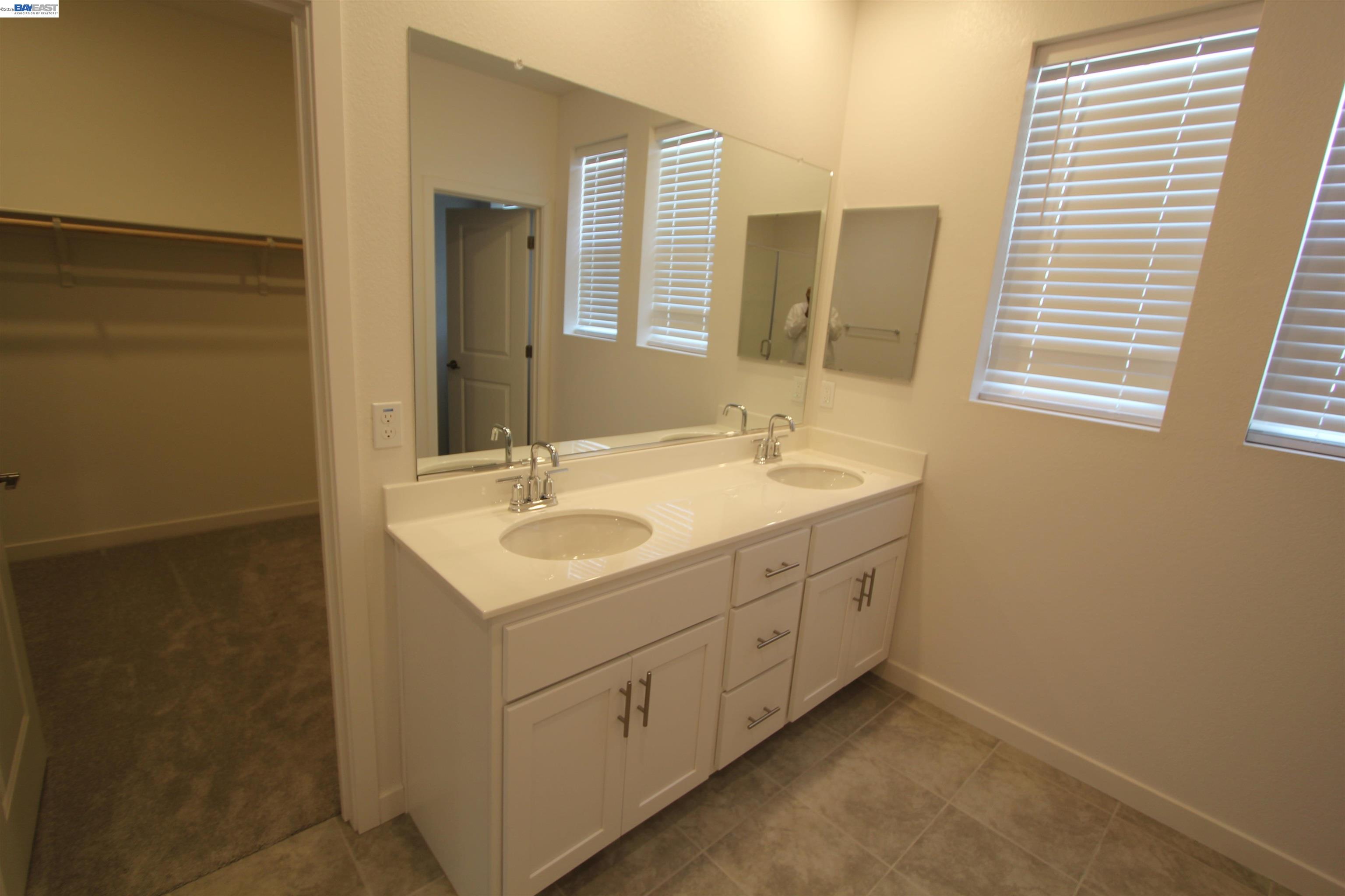 Detail Gallery Image 16 of 27 For 1008 Osprey Dr, Lathrop,  CA 95330 - 5 Beds | 3 Baths