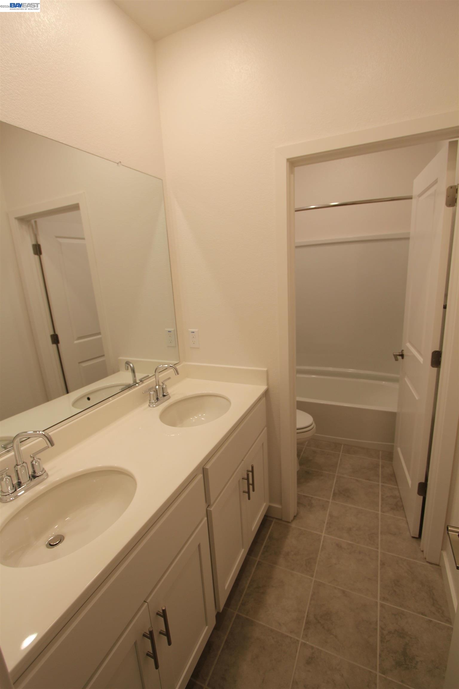 Detail Gallery Image 24 of 27 For 1008 Osprey Dr, Lathrop,  CA 95330 - 5 Beds | 3 Baths