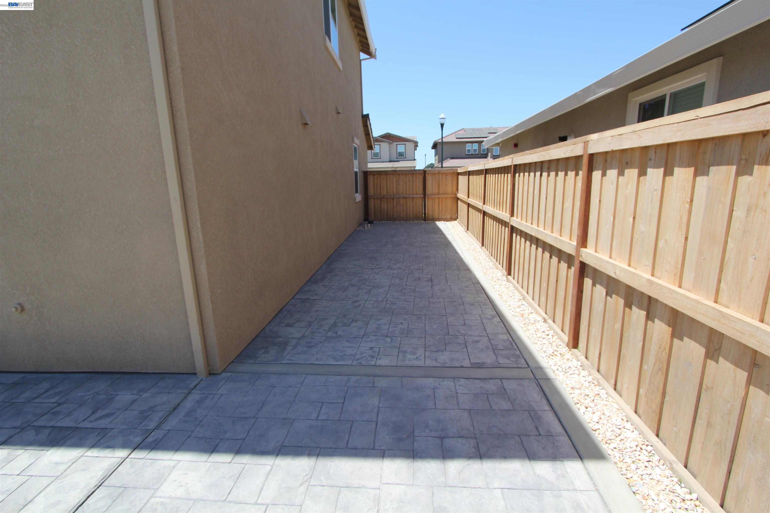 Detail Gallery Image 7 of 27 For 1008 Osprey Dr, Lathrop,  CA 95330 - 5 Beds | 3 Baths