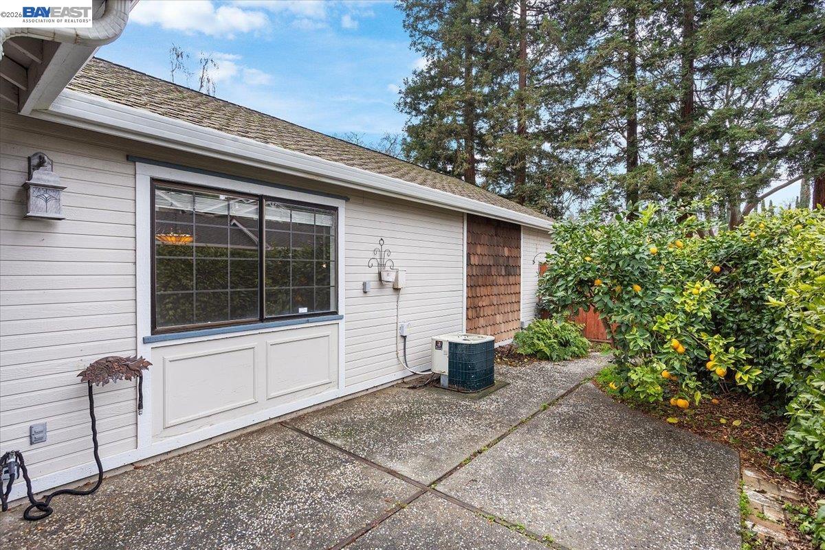 Detail Gallery Image 32 of 42 For 1135 Tiffany Lane, Pleasanton,  CA 94566 - 2 Beds | 2 Baths