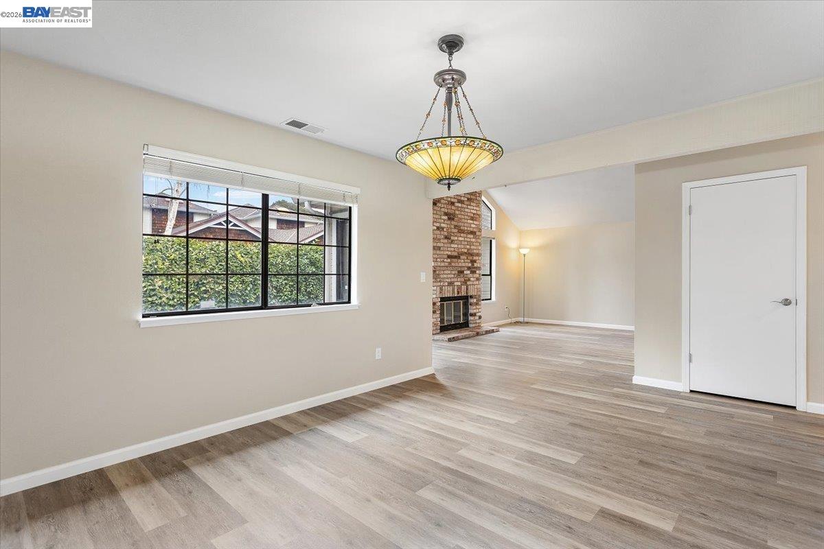 Detail Gallery Image 10 of 42 For 1135 Tiffany Lane, Pleasanton,  CA 94566 - 2 Beds | 2 Baths