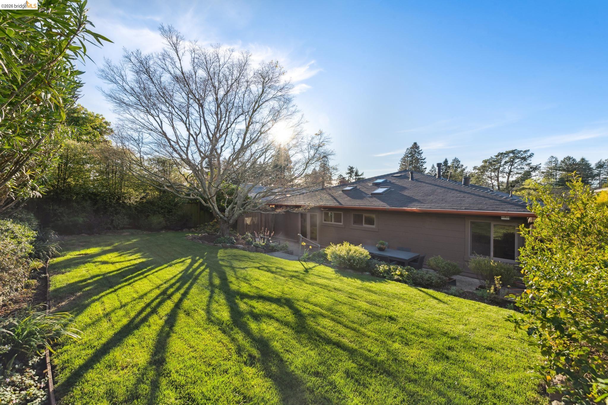 Detail Gallery Image 42 of 43 For 105 Arlington Ave, Kensington,  CA 94707 - 3 Beds | 2 Baths