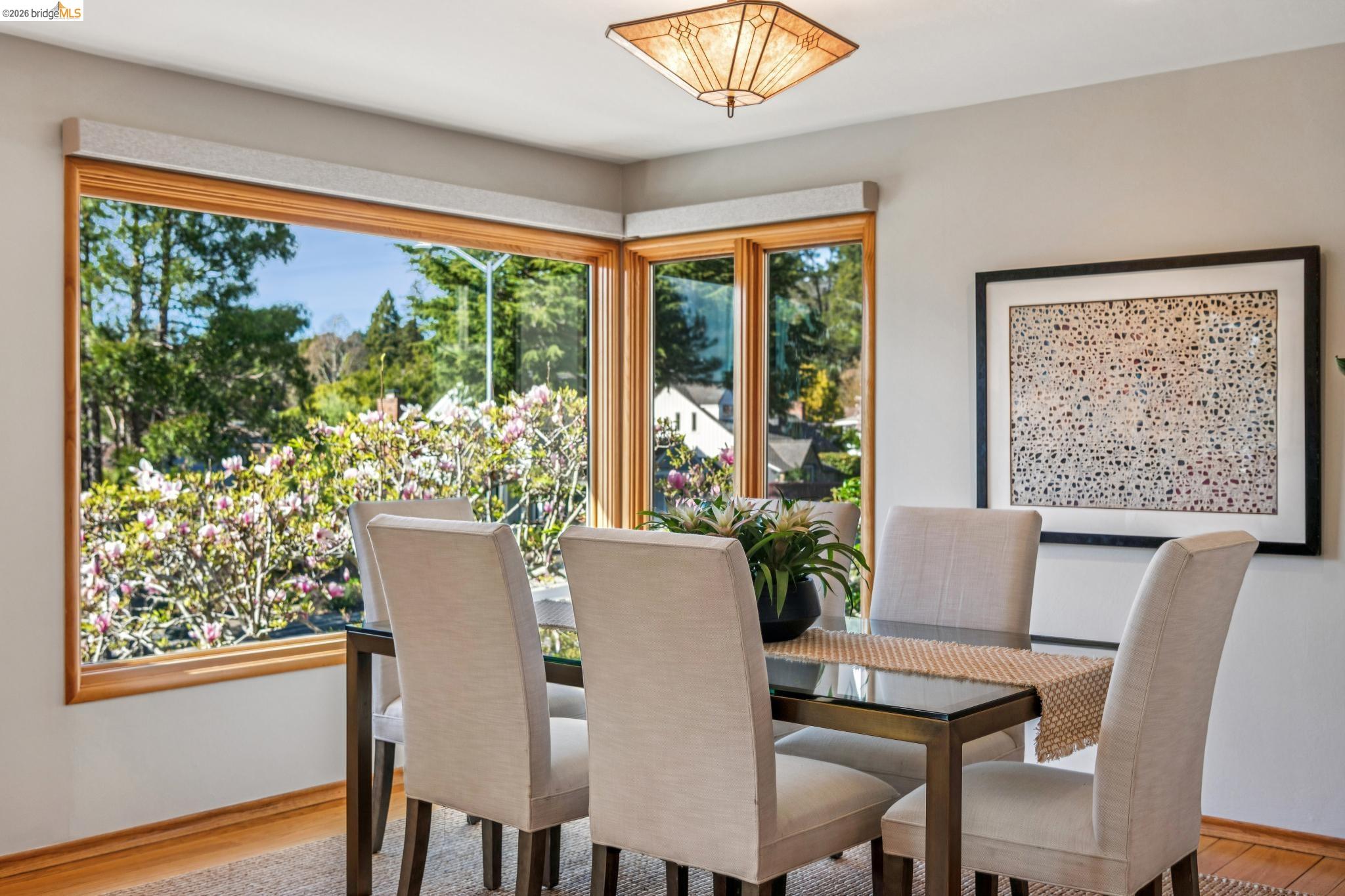 Detail Gallery Image 10 of 43 For 105 Arlington Ave, Kensington,  CA 94707 - 3 Beds | 2 Baths
