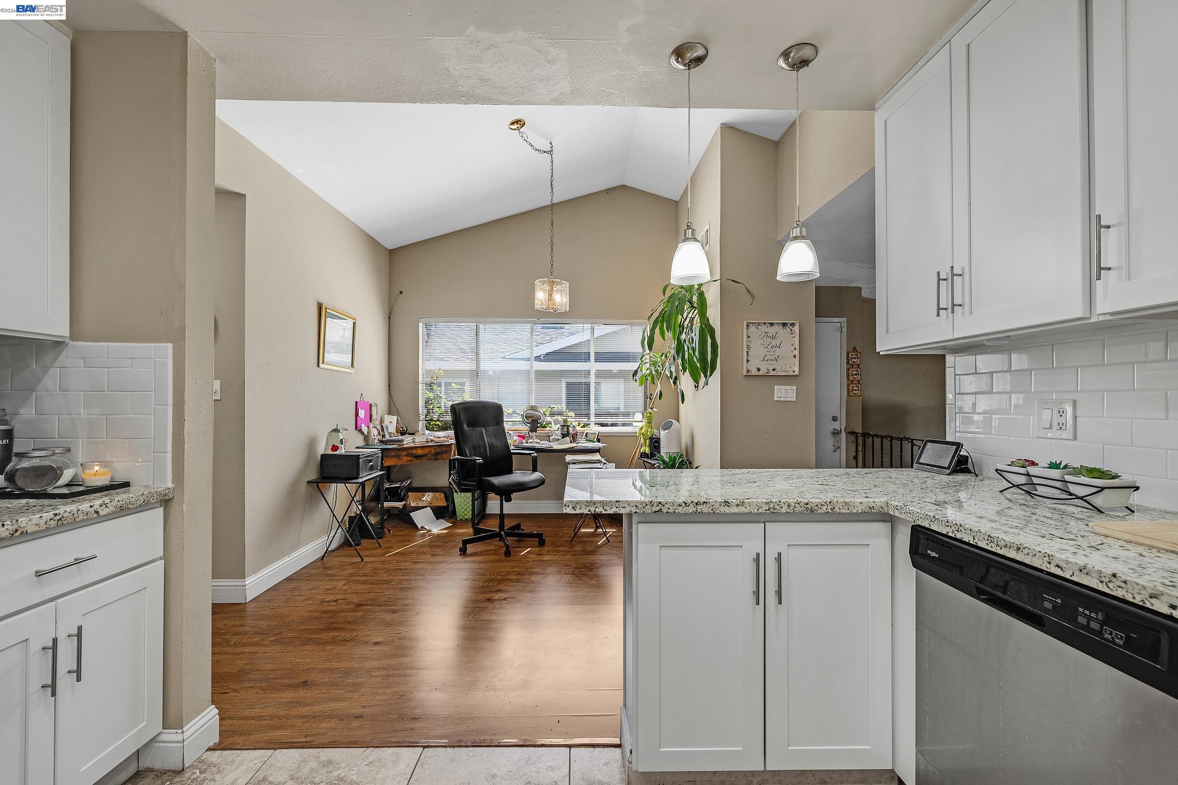 Detail Gallery Image 14 of 46 For 30236 Vanderbilt St, Hayward,  CA 94544 - – Beds | – Baths