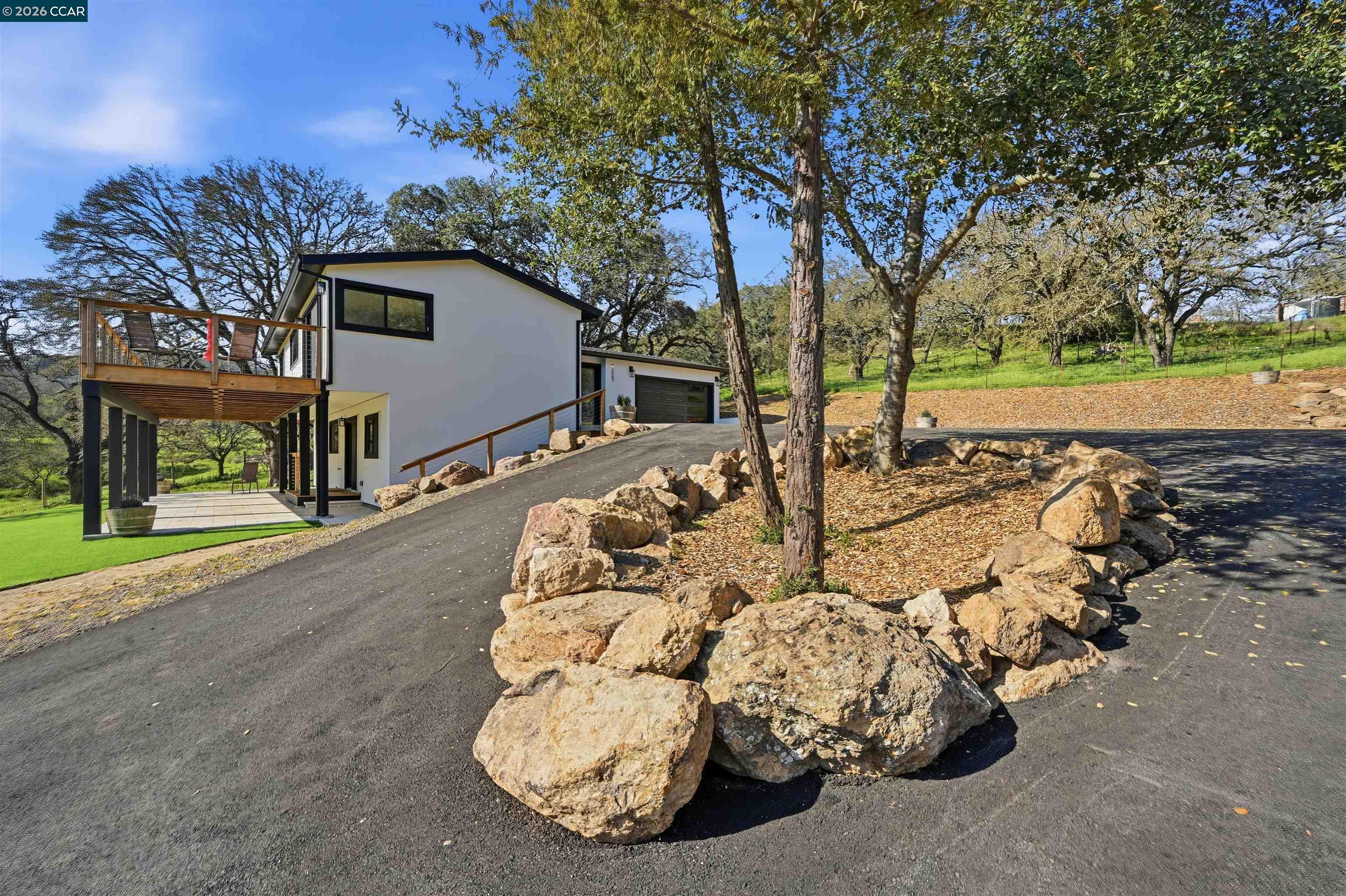 Detail Gallery Image 11 of 55 For 2087 1st Ave, Napa,  CA 94558 - 4 Beds | 2 Baths