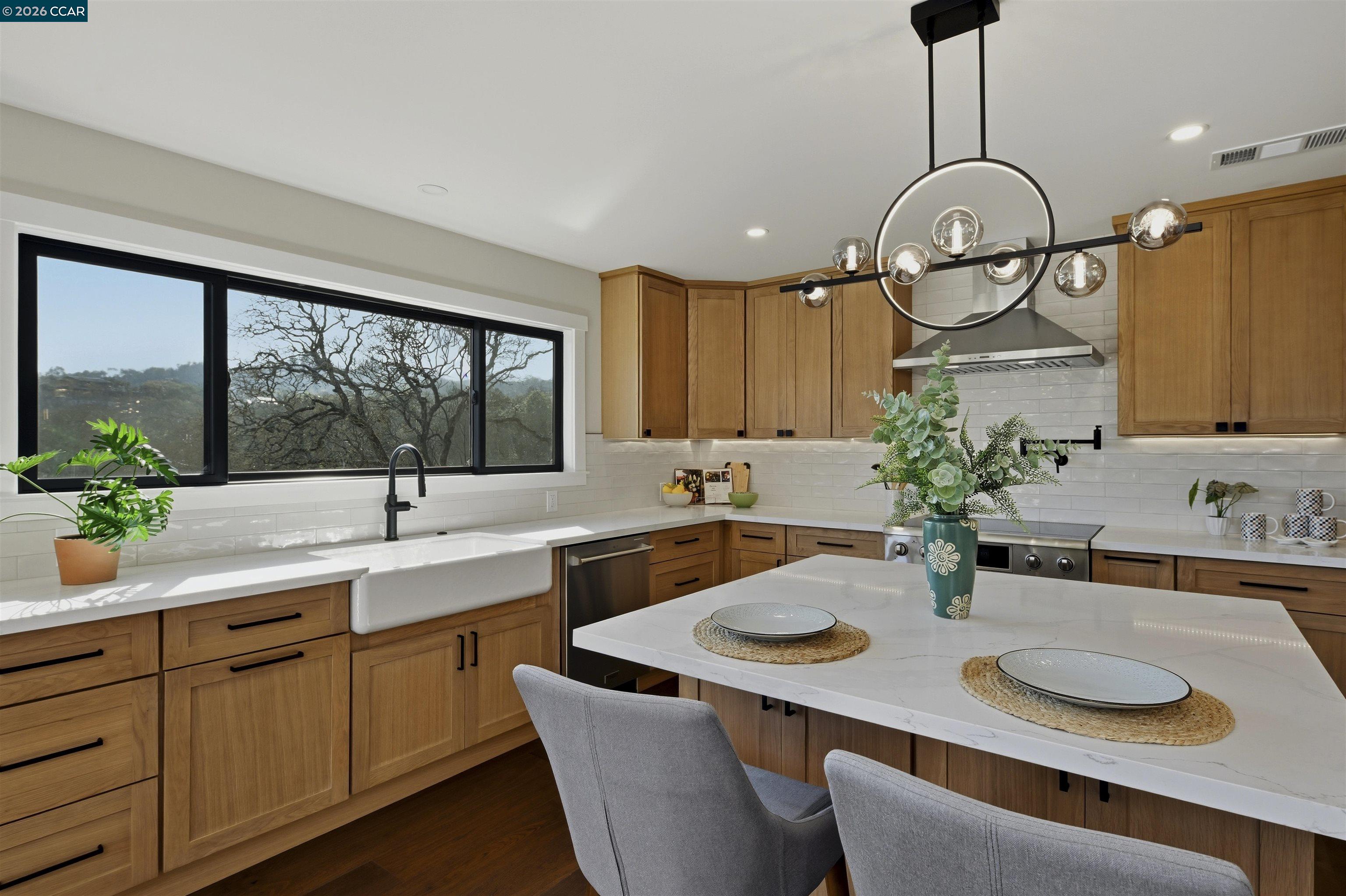 Detail Gallery Image 25 of 55 For 2087 1st Ave, Napa,  CA 94558 - 4 Beds | 2 Baths