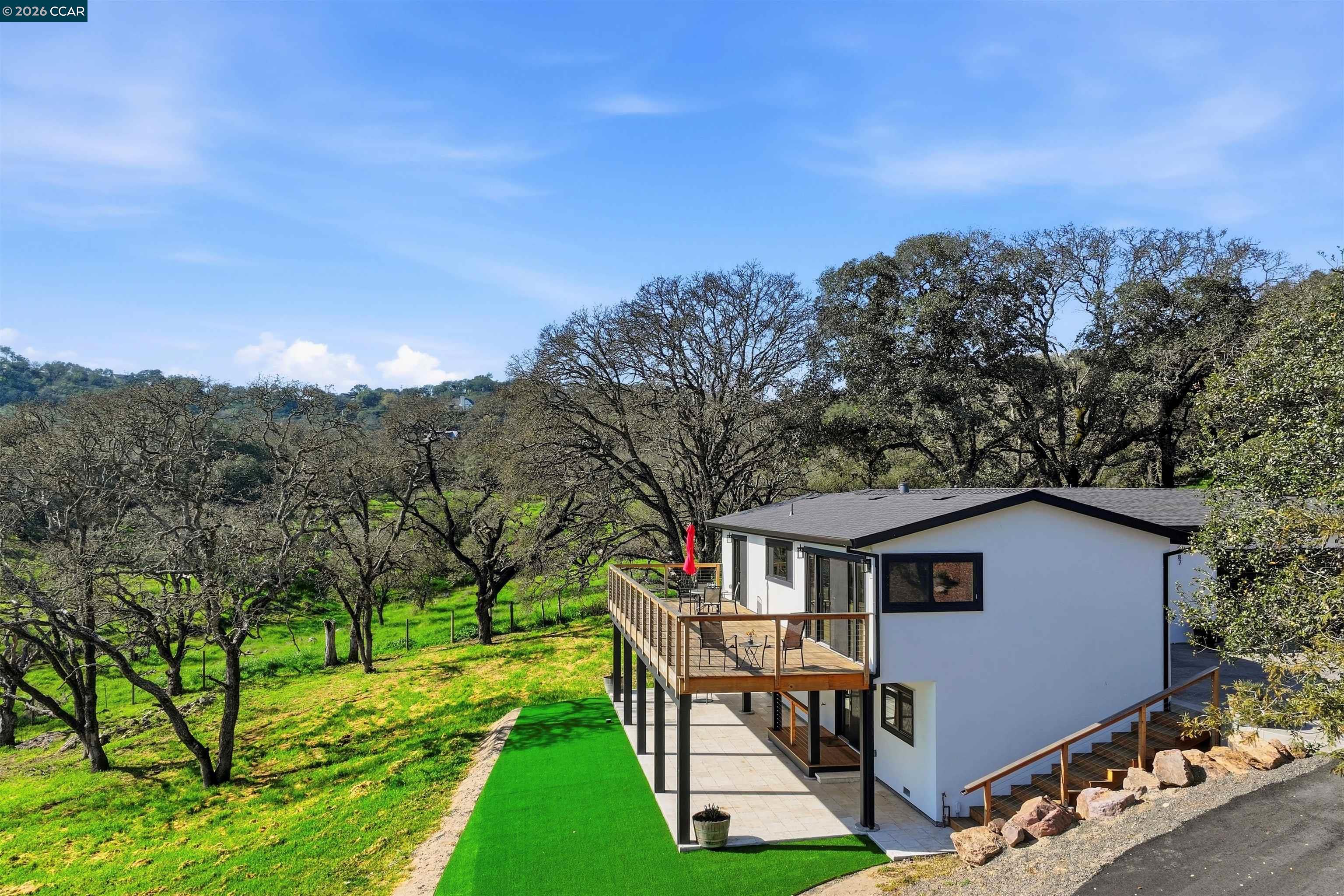 Detail Gallery Image 10 of 55 For 2087 1st Ave, Napa,  CA 94558 - 4 Beds | 2 Baths