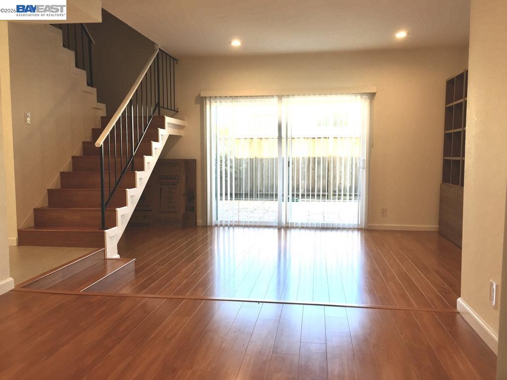 Detail Gallery Image 12 of 26 For 19423-1942 Greenwood Dr, Cupertino,  CA 95014 - – Beds | – Baths