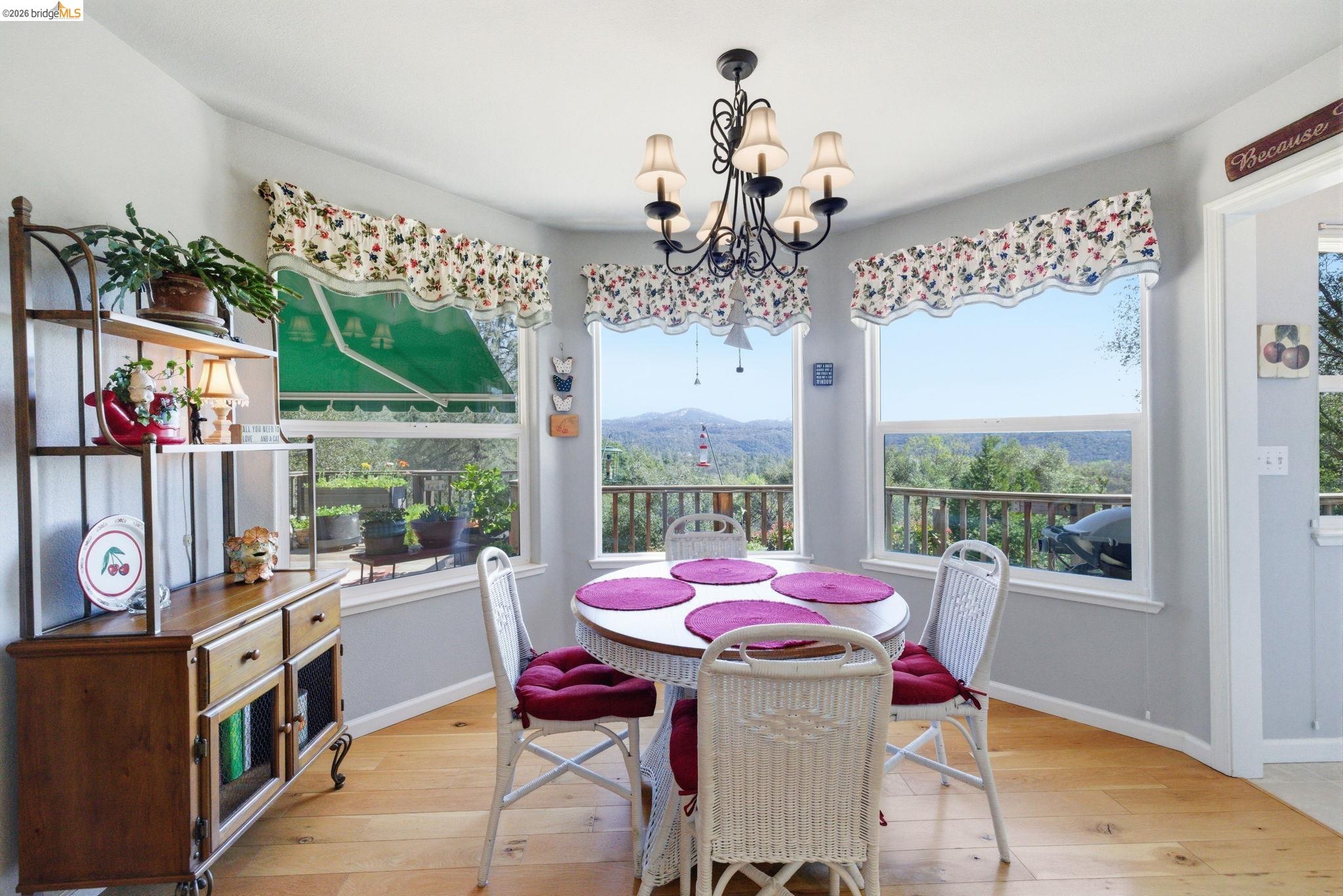 Detail Gallery Image 16 of 56 For 22295 Paseo De Los Portales Rd, Sonora,  CA 95370 - 3 Beds | 2/2 Baths