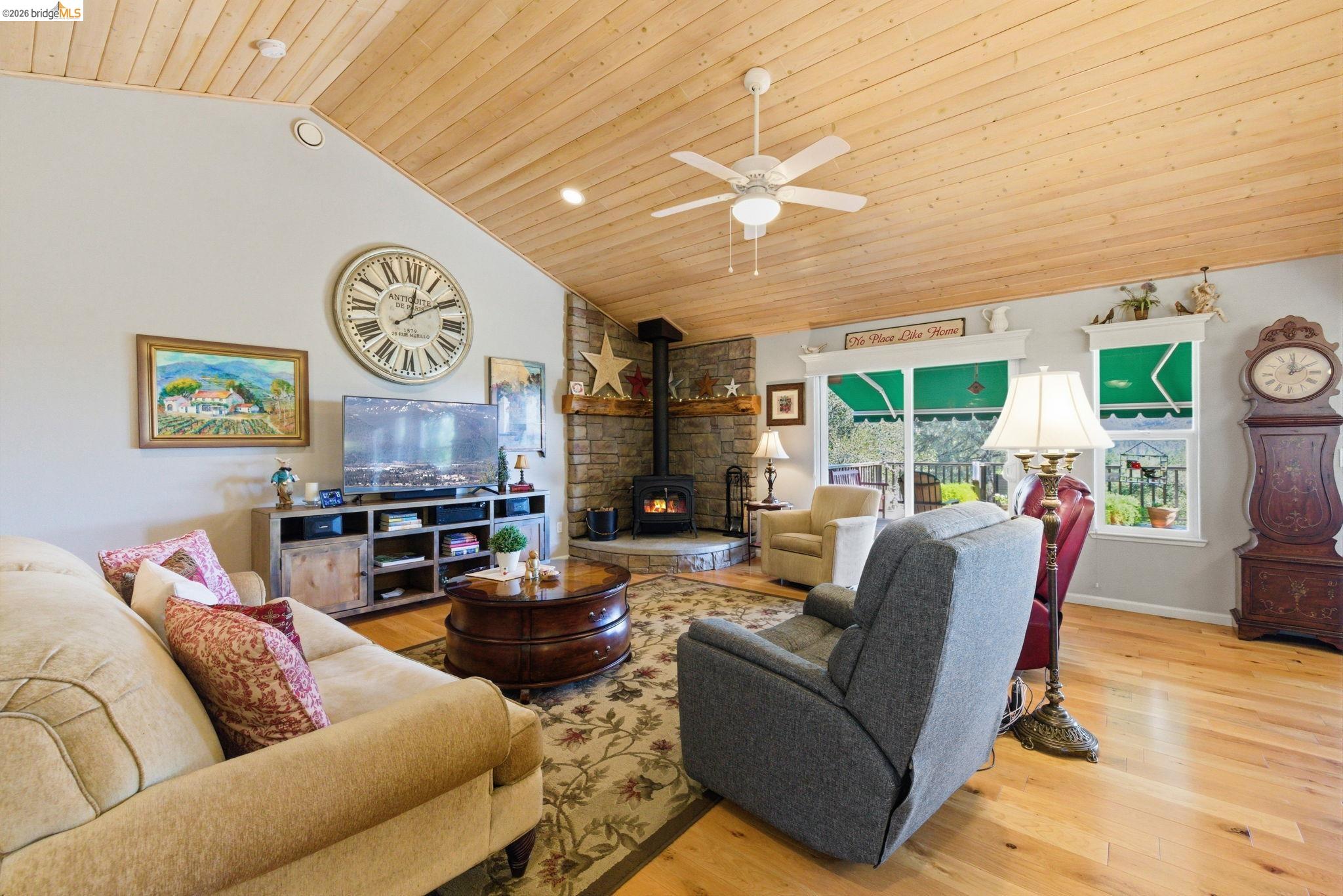 Detail Gallery Image 7 of 56 For 22295 Paseo De Los Portales Rd, Sonora,  CA 95370 - 3 Beds | 2/2 Baths