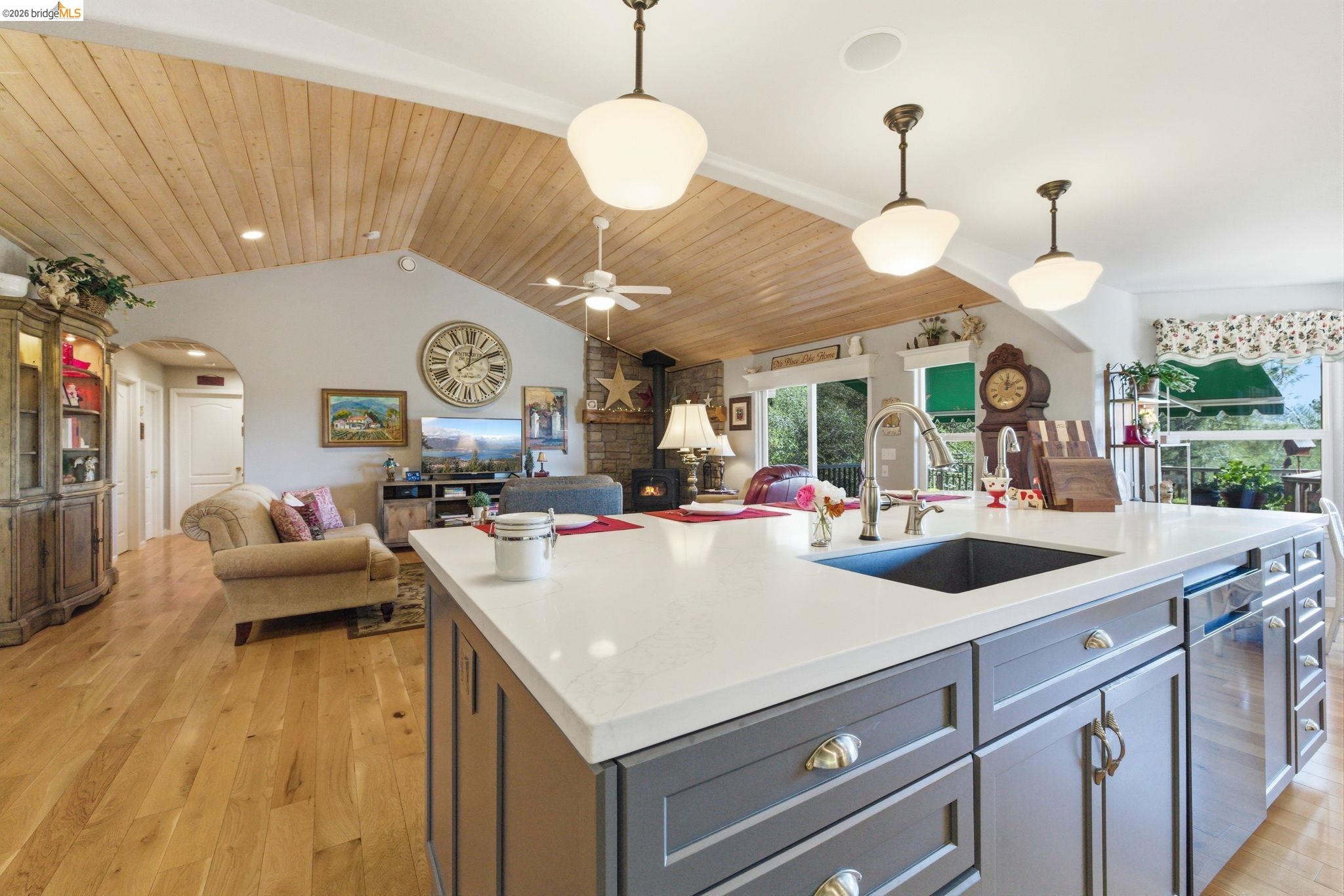 Detail Gallery Image 9 of 56 For 22295 Paseo De Los Portales Rd, Sonora,  CA 95370 - 3 Beds | 2/2 Baths