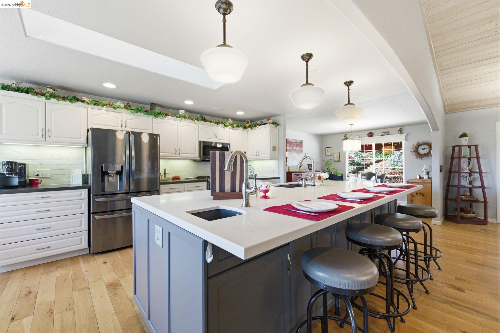 Detail Gallery Image 10 of 56 For 22295 Paseo De Los Portales Rd, Sonora,  CA 95370 - 3 Beds | 2/2 Baths