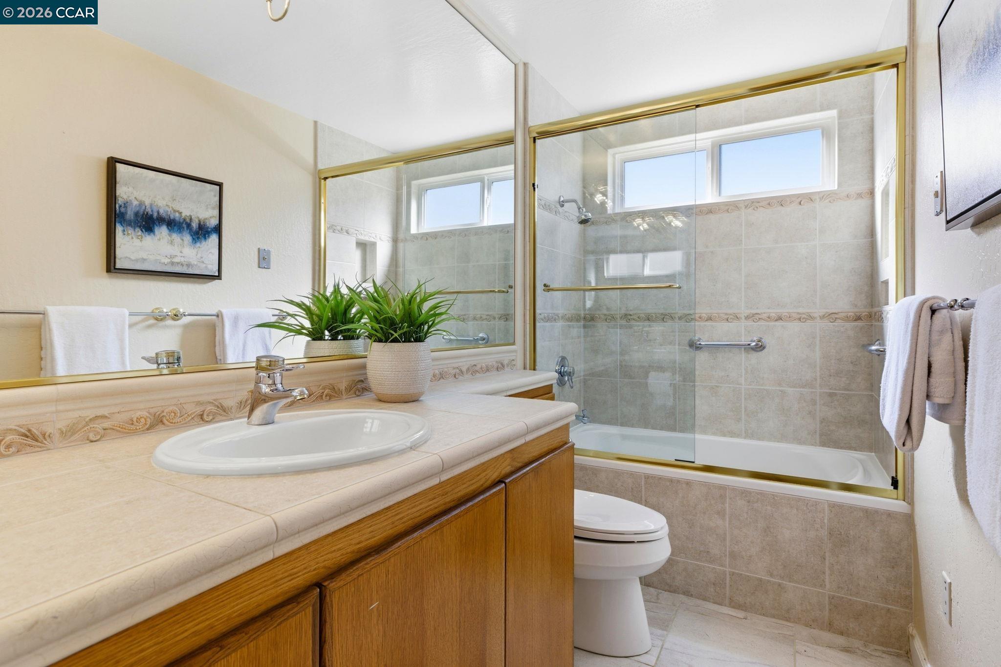 Detail Gallery Image 19 of 24 For 15 Duffy Ct, Pleasant Hill,  CA 94523 - 3 Beds | 2 Baths