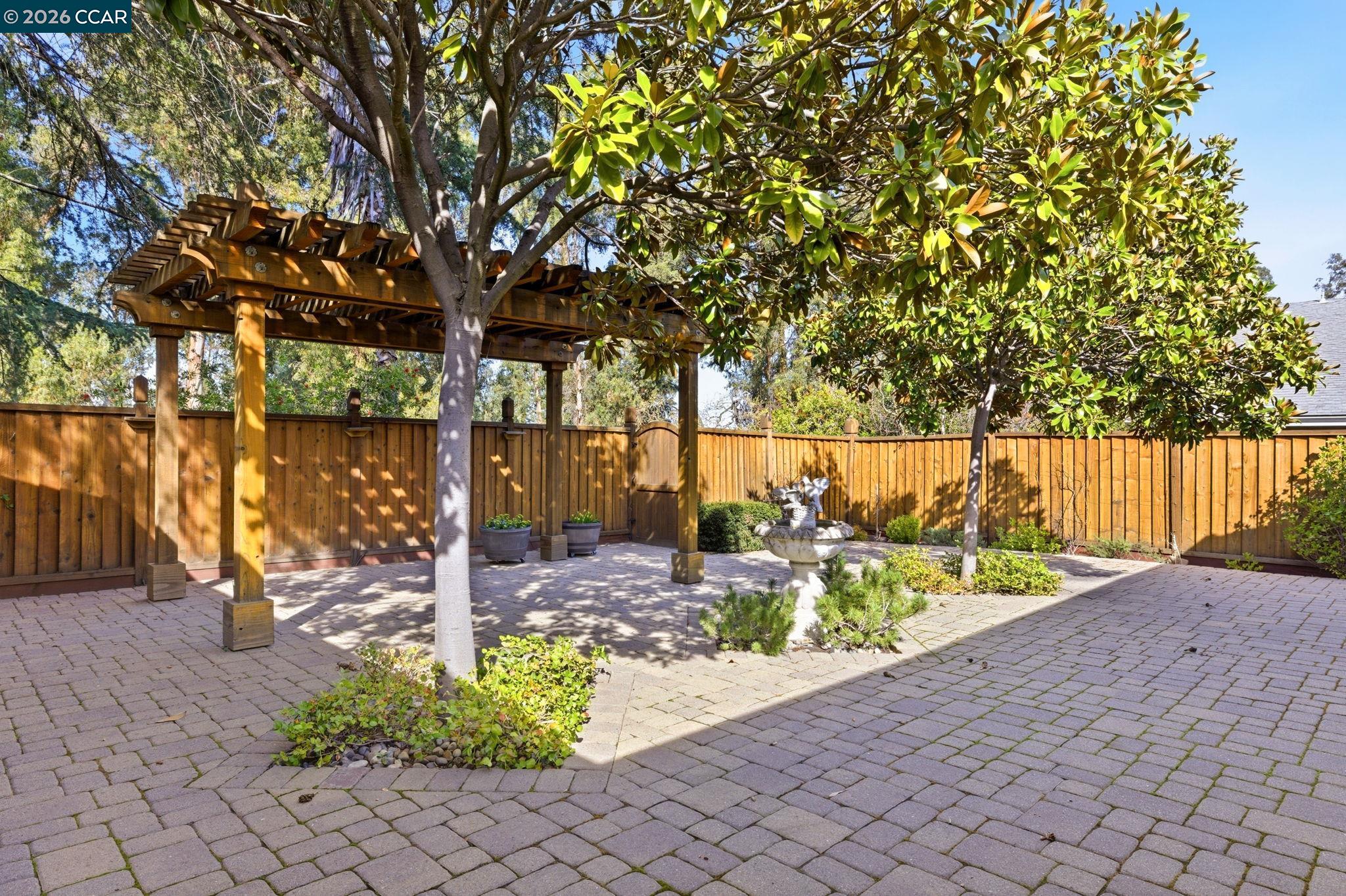 Detail Gallery Image 23 of 24 For 15 Duffy Ct, Pleasant Hill,  CA 94523 - 3 Beds | 2 Baths