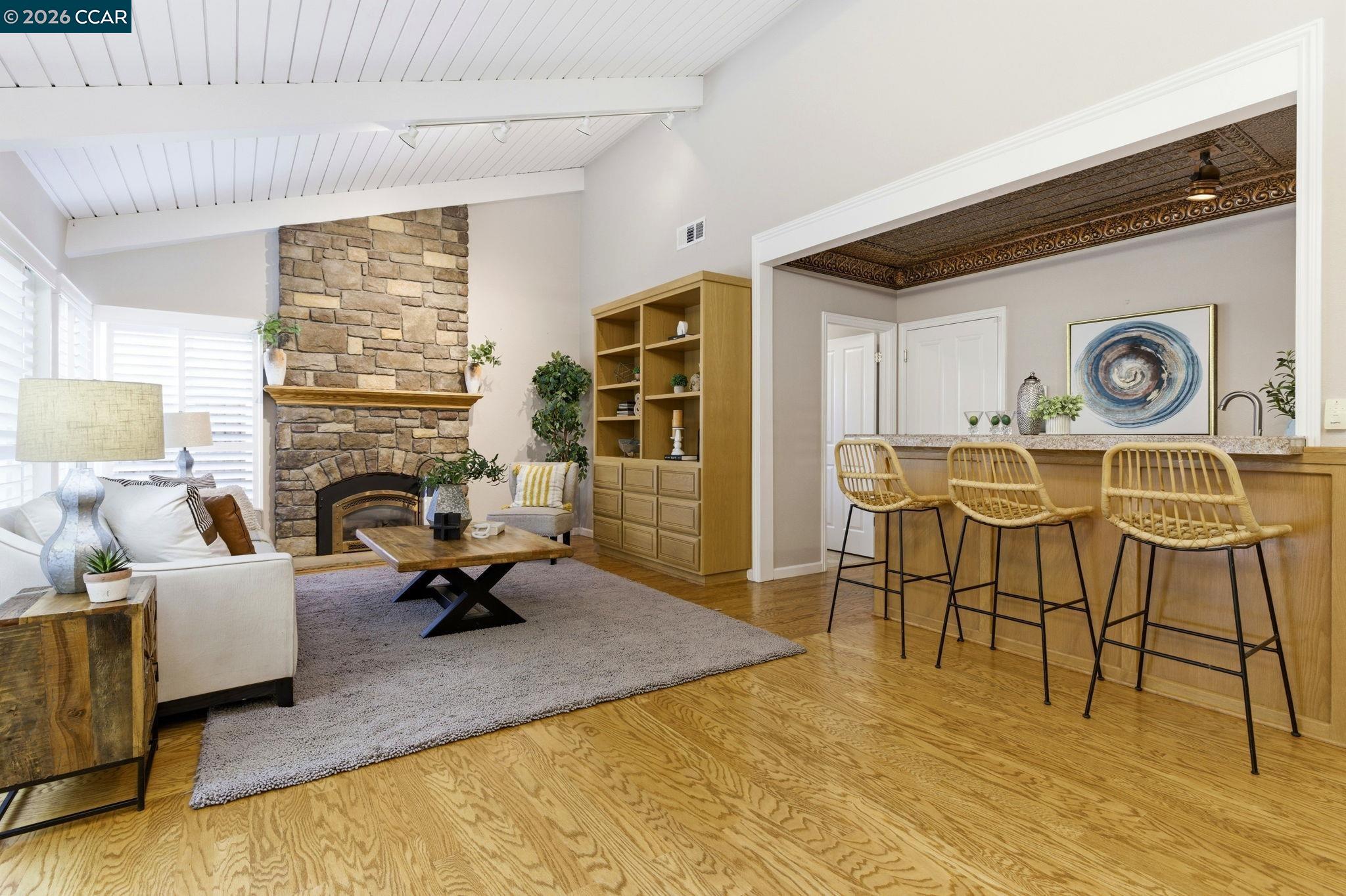 Detail Gallery Image 9 of 24 For 15 Duffy Ct, Pleasant Hill,  CA 94523 - 3 Beds | 2 Baths