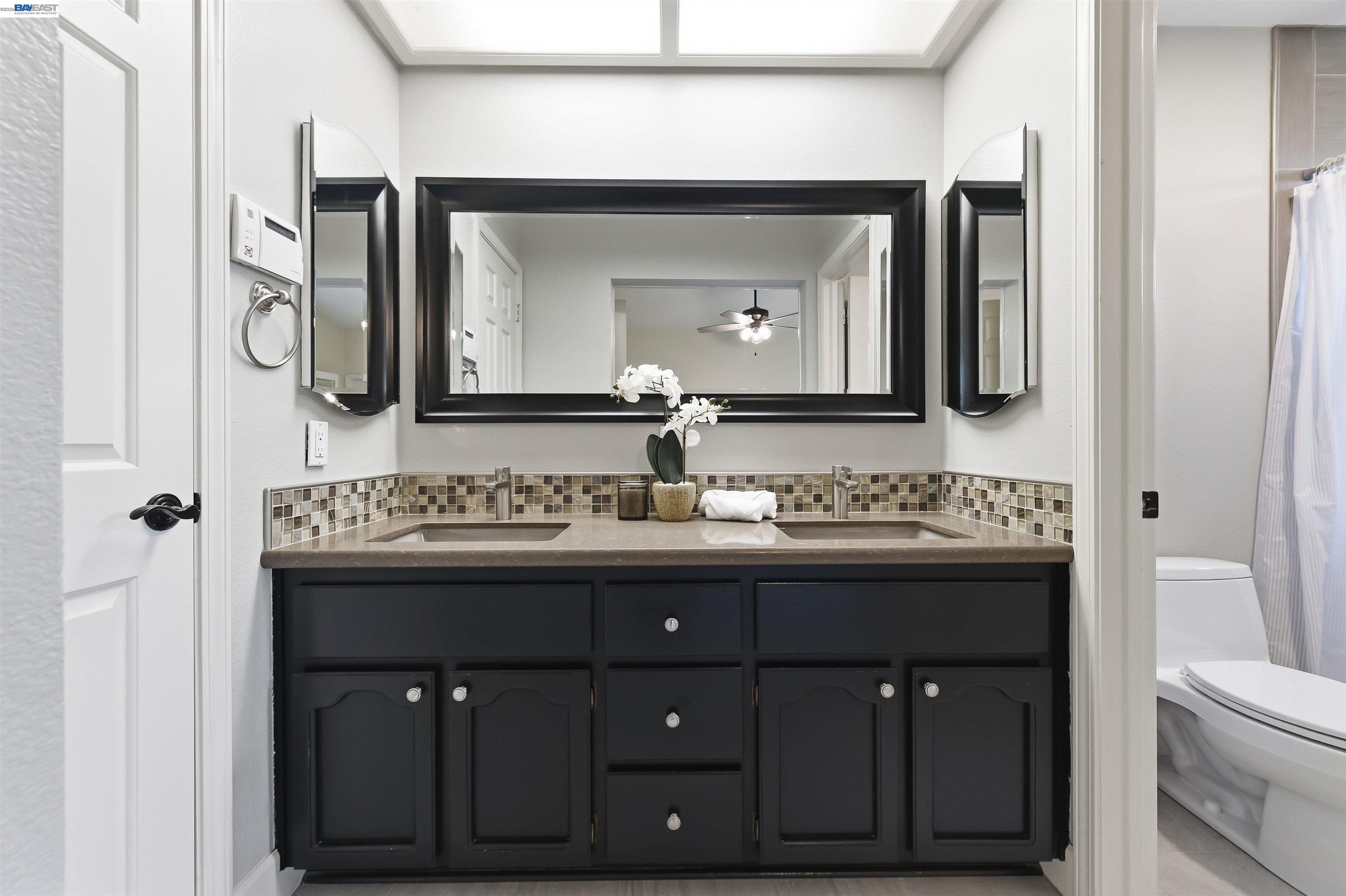 Detail Gallery Image 19 of 49 For 7358 Elmwood Cir, Pleasanton,  CA 94588 - 3 Beds | 2/1 Baths