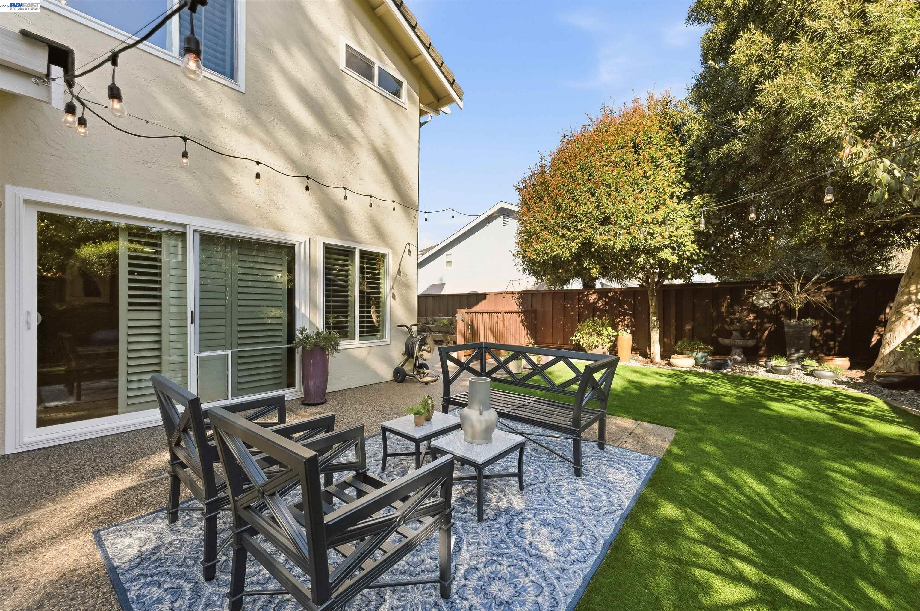 Detail Gallery Image 28 of 49 For 7358 Elmwood Cir, Pleasanton,  CA 94588 - 3 Beds | 2/1 Baths