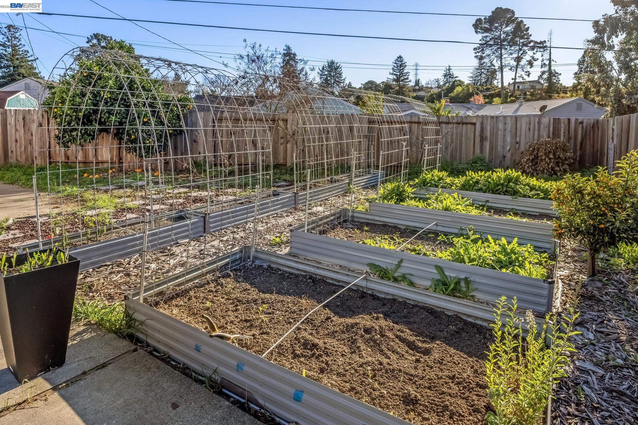 Detail Gallery Image 27 of 39 For 1321 Delwood St, Vallejo,  CA 94591 - 3 Beds | 1 Baths