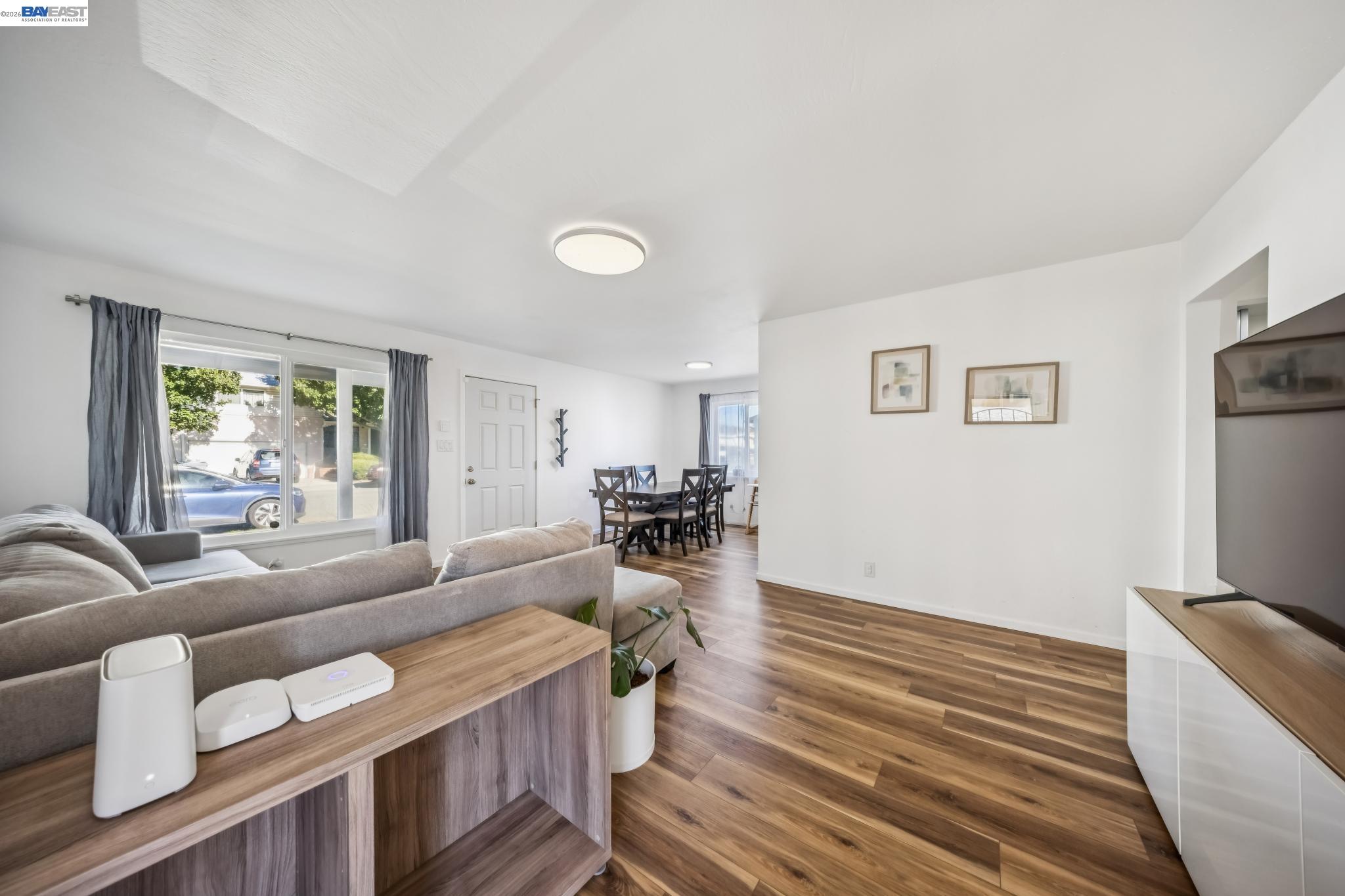 Detail Gallery Image 6 of 39 For 1321 Delwood St, Vallejo,  CA 94591 - 3 Beds | 1 Baths