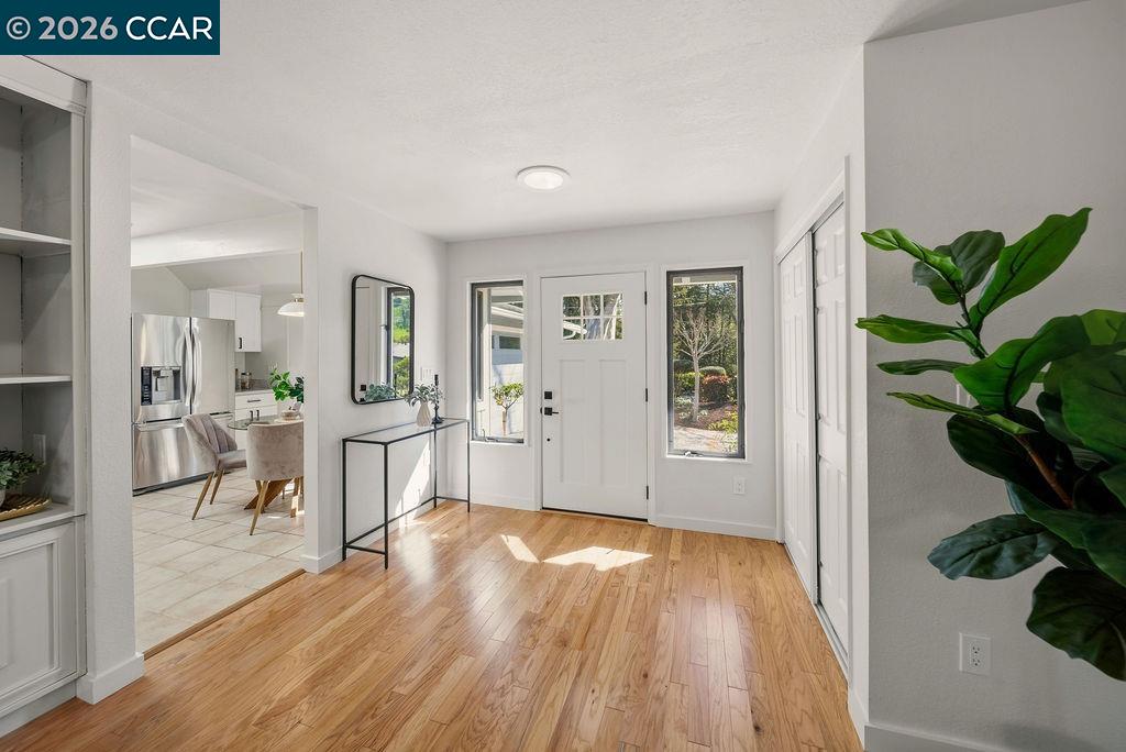 Detail Gallery Image 3 of 52 For 196 Wilkie Dr, Walnut Creek,  CA 94598 - 3 Beds | 2 Baths