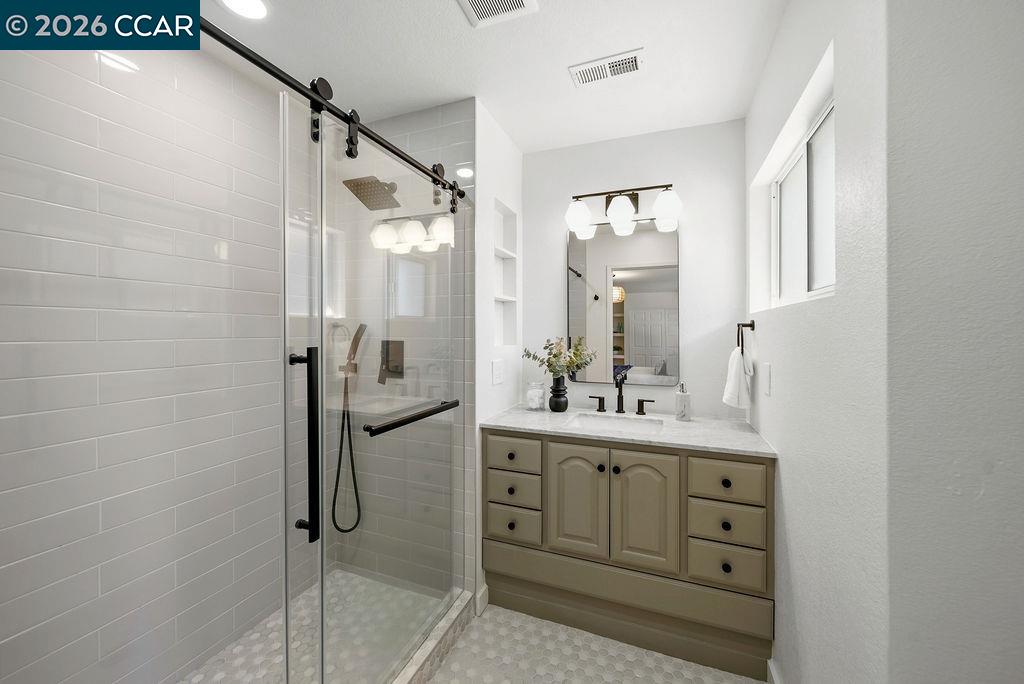 Detail Gallery Image 32 of 52 For 196 Wilkie Dr, Walnut Creek,  CA 94598 - 3 Beds | 2 Baths