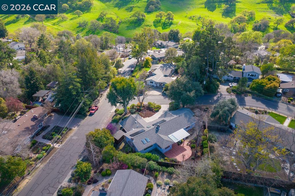 Detail Gallery Image 45 of 52 For 196 Wilkie Dr, Walnut Creek,  CA 94598 - 3 Beds | 2 Baths