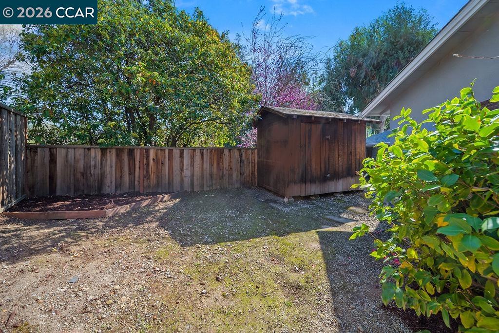 Detail Gallery Image 46 of 52 For 196 Wilkie Dr, Walnut Creek,  CA 94598 - 3 Beds | 2 Baths