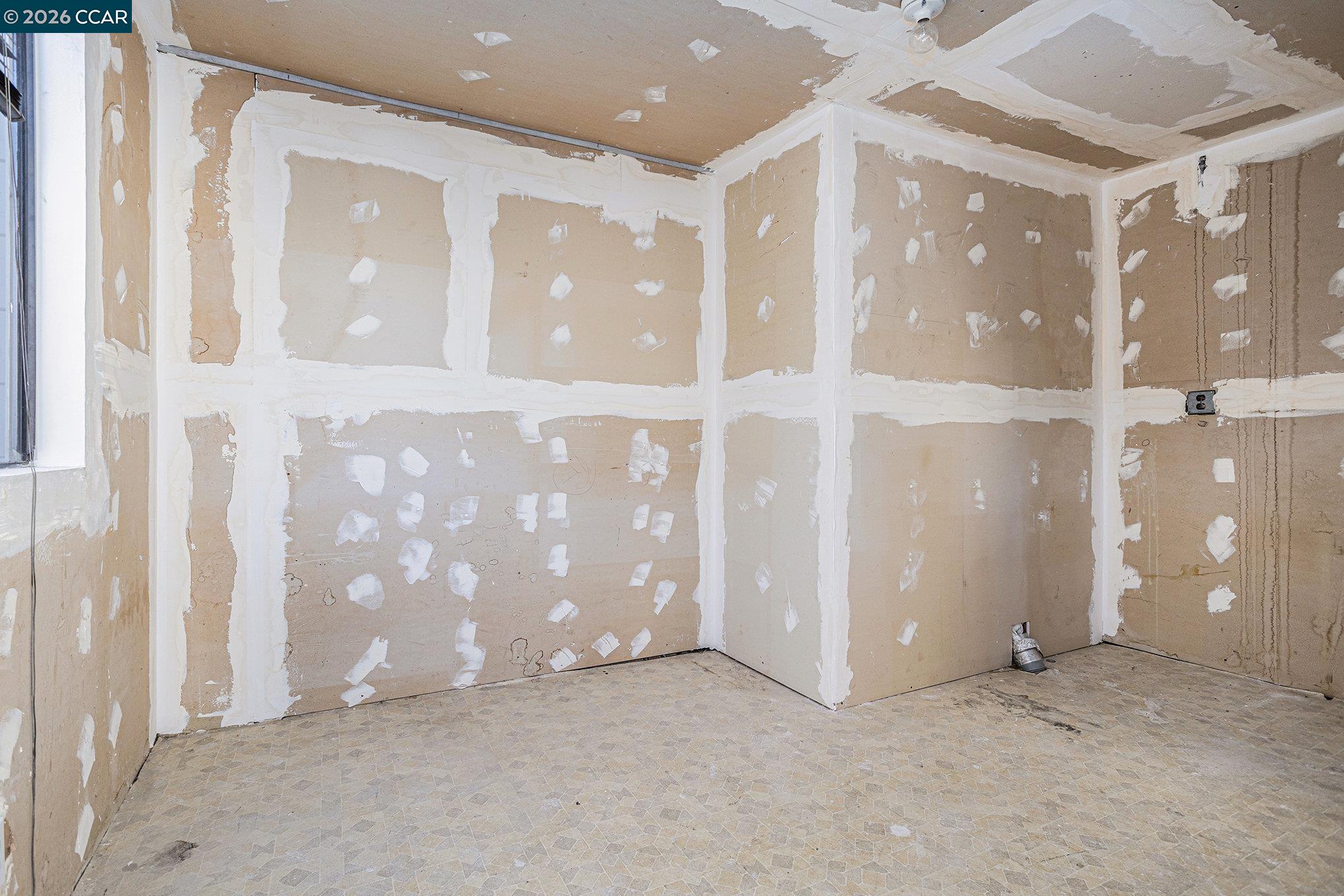 Detail Gallery Image 12 of 31 For 3755-3759 Mission St, San Francisco,  CA 94110 - – Beds | – Baths