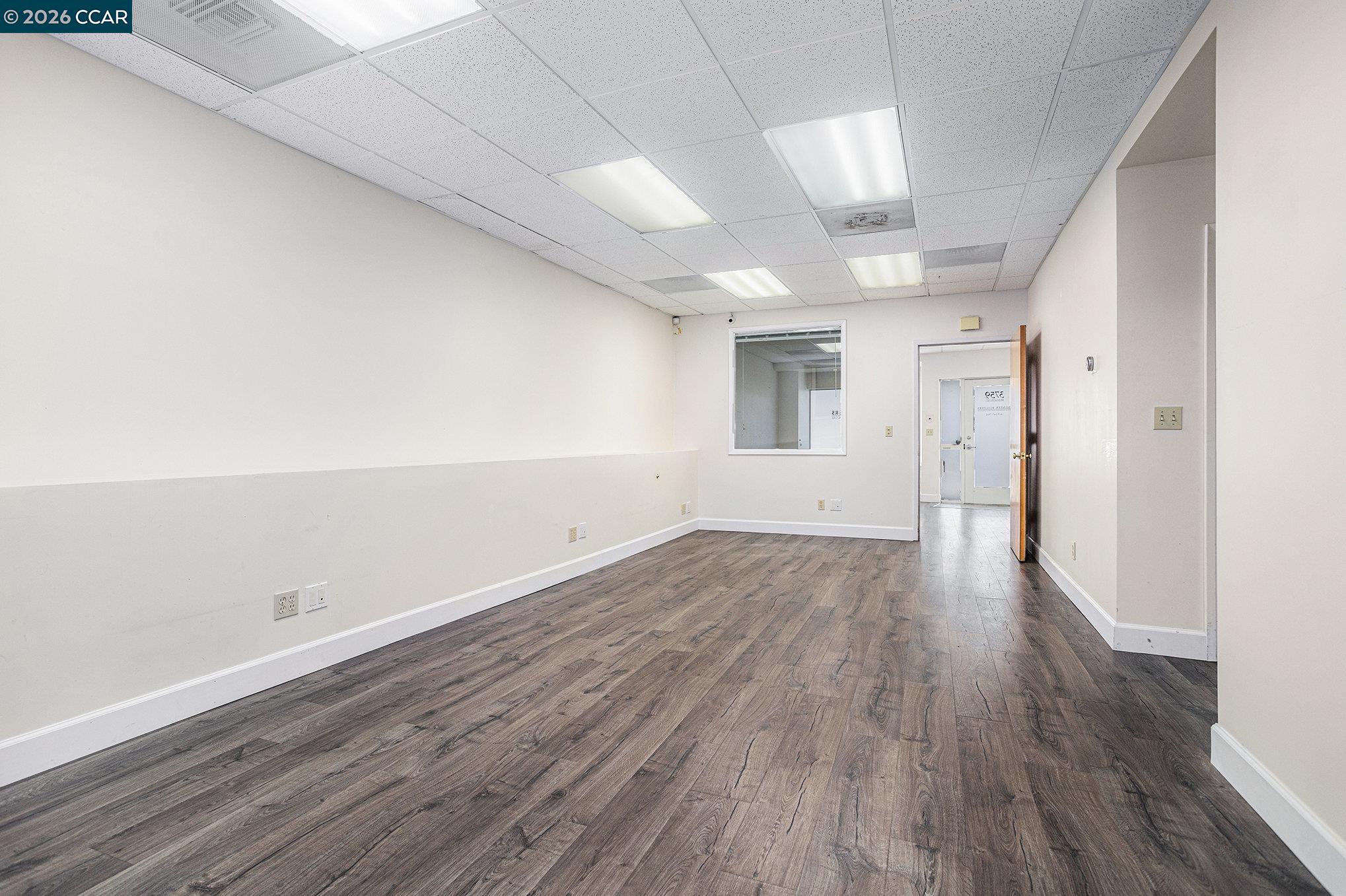 Detail Gallery Image 5 of 31 For 3755-3759 Mission St, San Francisco,  CA 94110 - – Beds | – Baths