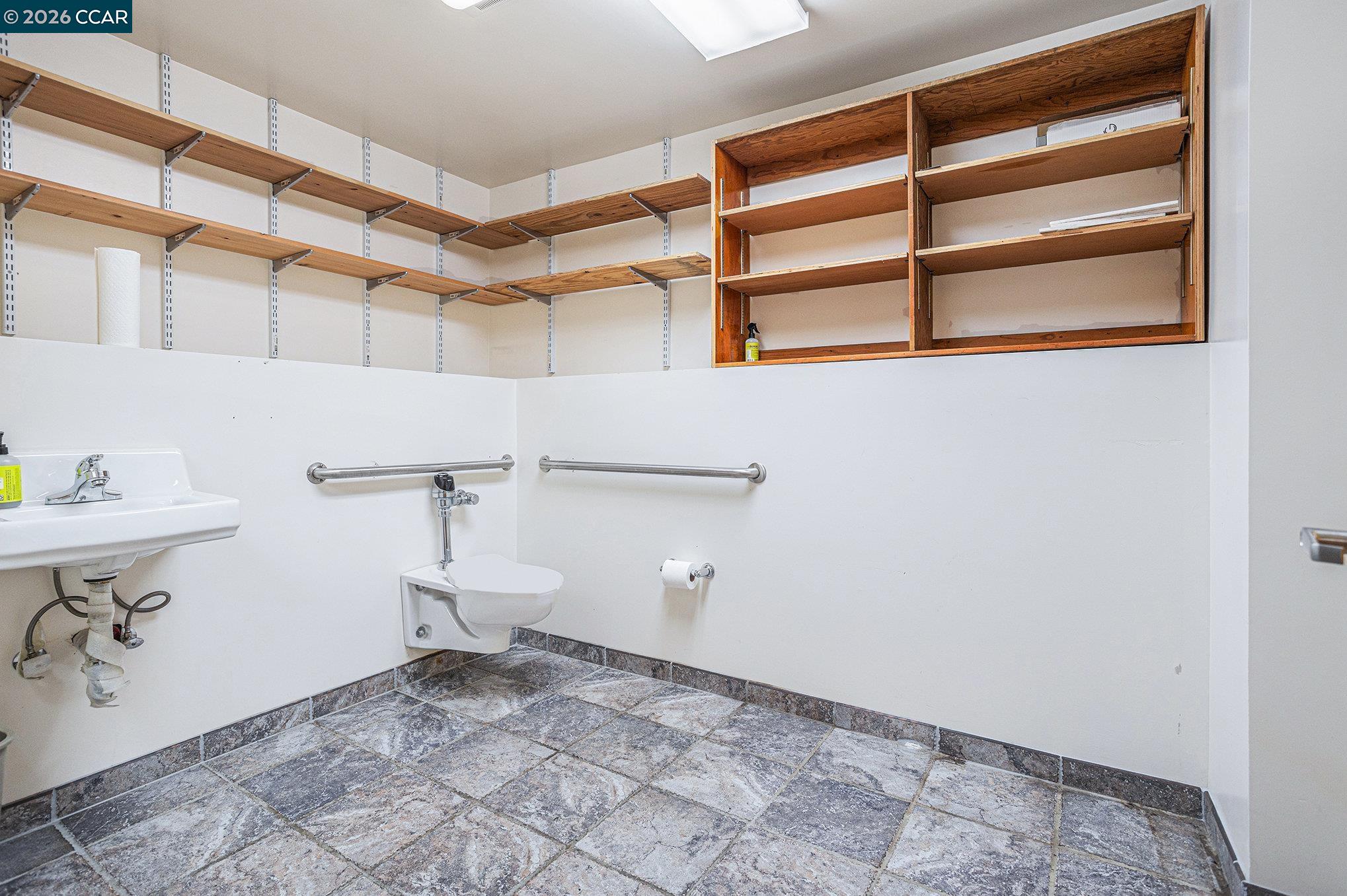 Detail Gallery Image 10 of 31 For 3755-3759 Mission St, San Francisco,  CA 94110 - – Beds | – Baths