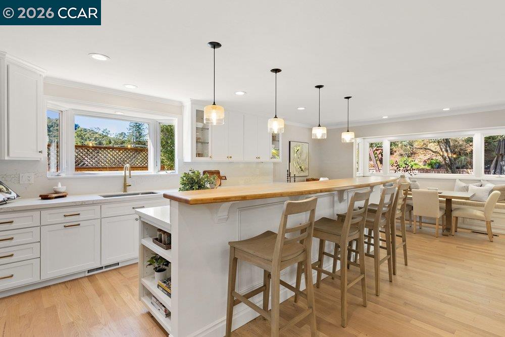 Detail Gallery Image 15 of 43 For 7 Whitehall Dr, Orinda,  CA 94563 - 3 Beds | 2 Baths