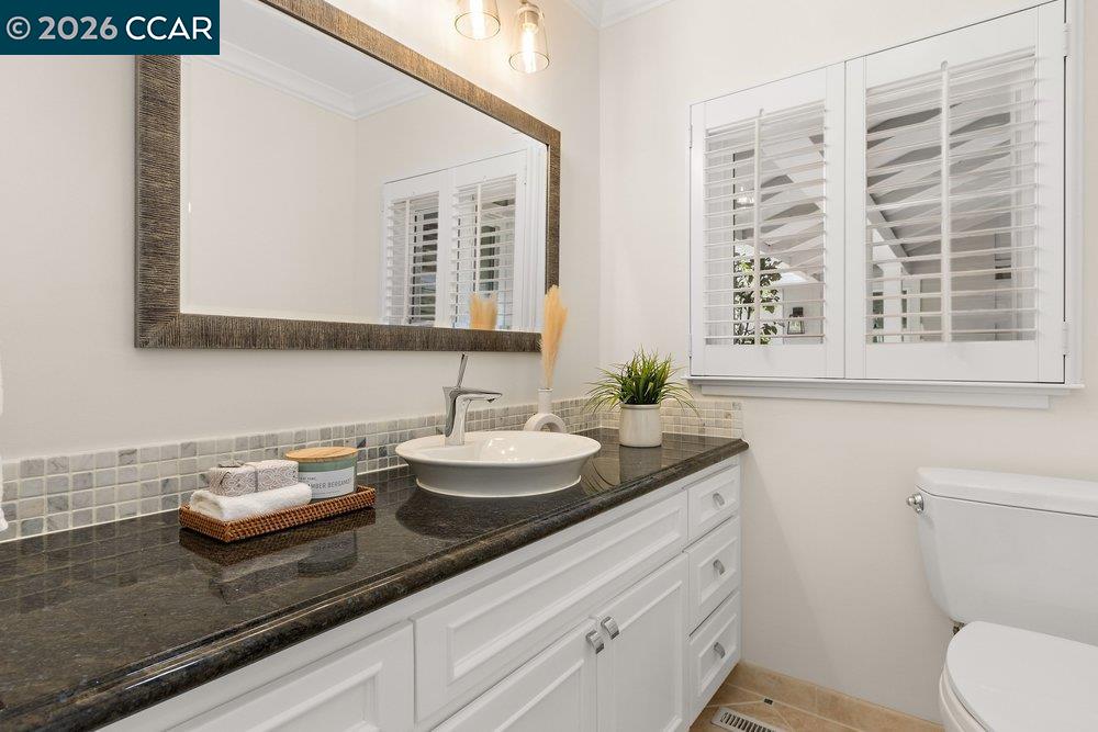 Detail Gallery Image 27 of 43 For 7 Whitehall Dr, Orinda,  CA 94563 - 3 Beds | 2 Baths