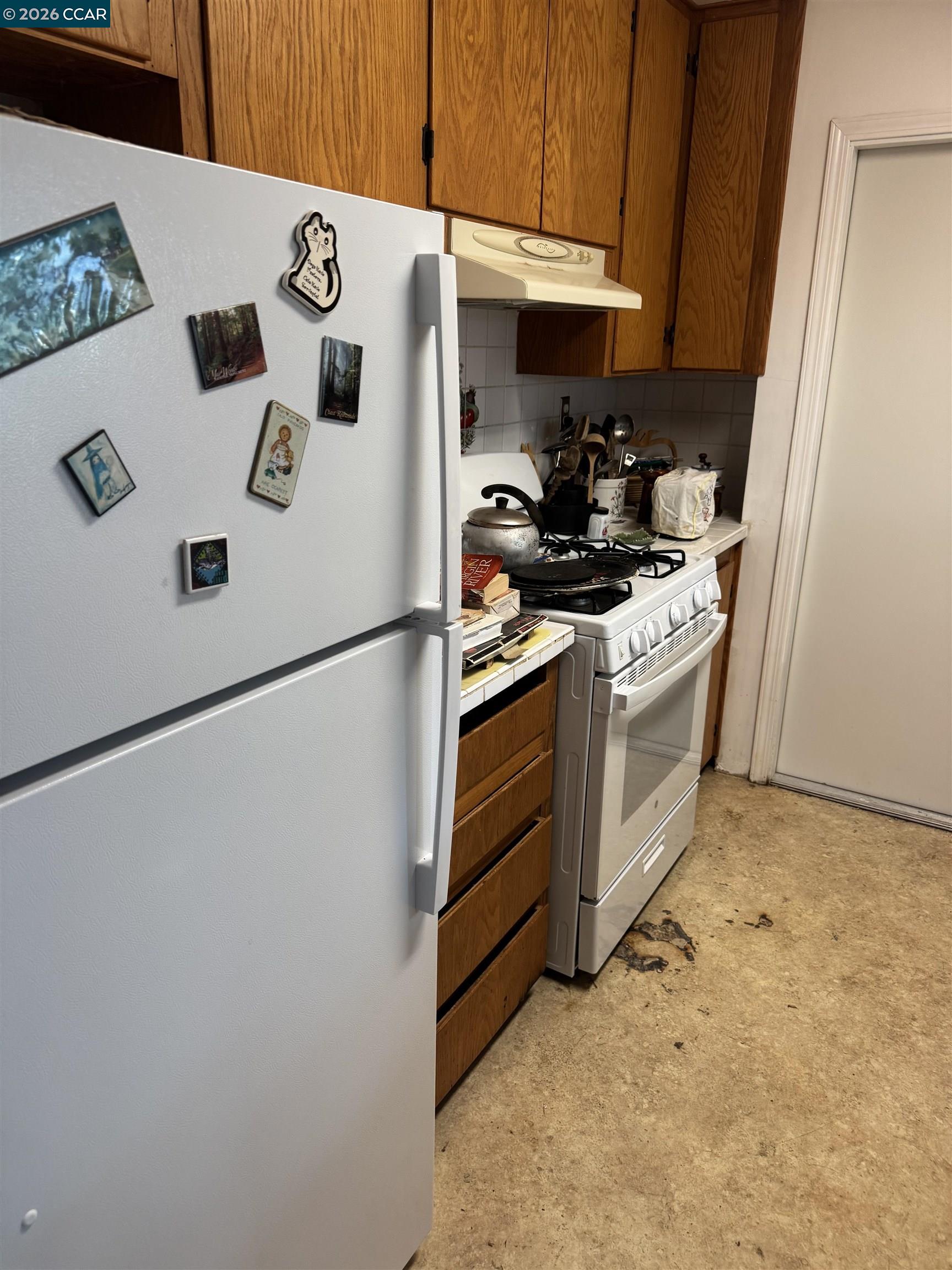 Detail Gallery Image 9 of 12 For 1418 Esmond Ave, Richmond,  CA 94801 - 2 Beds | 1 Baths