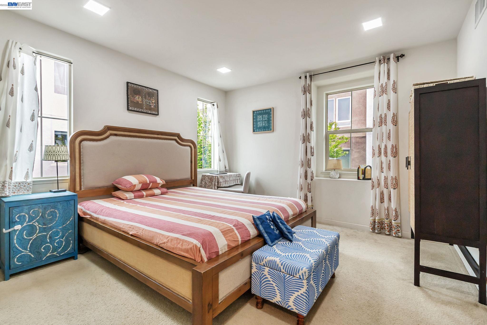 Detail Gallery Image 22 of 44 For 223 William Manly #1,  San Jose,  CA 95136 - 3 Beds | 3 Baths