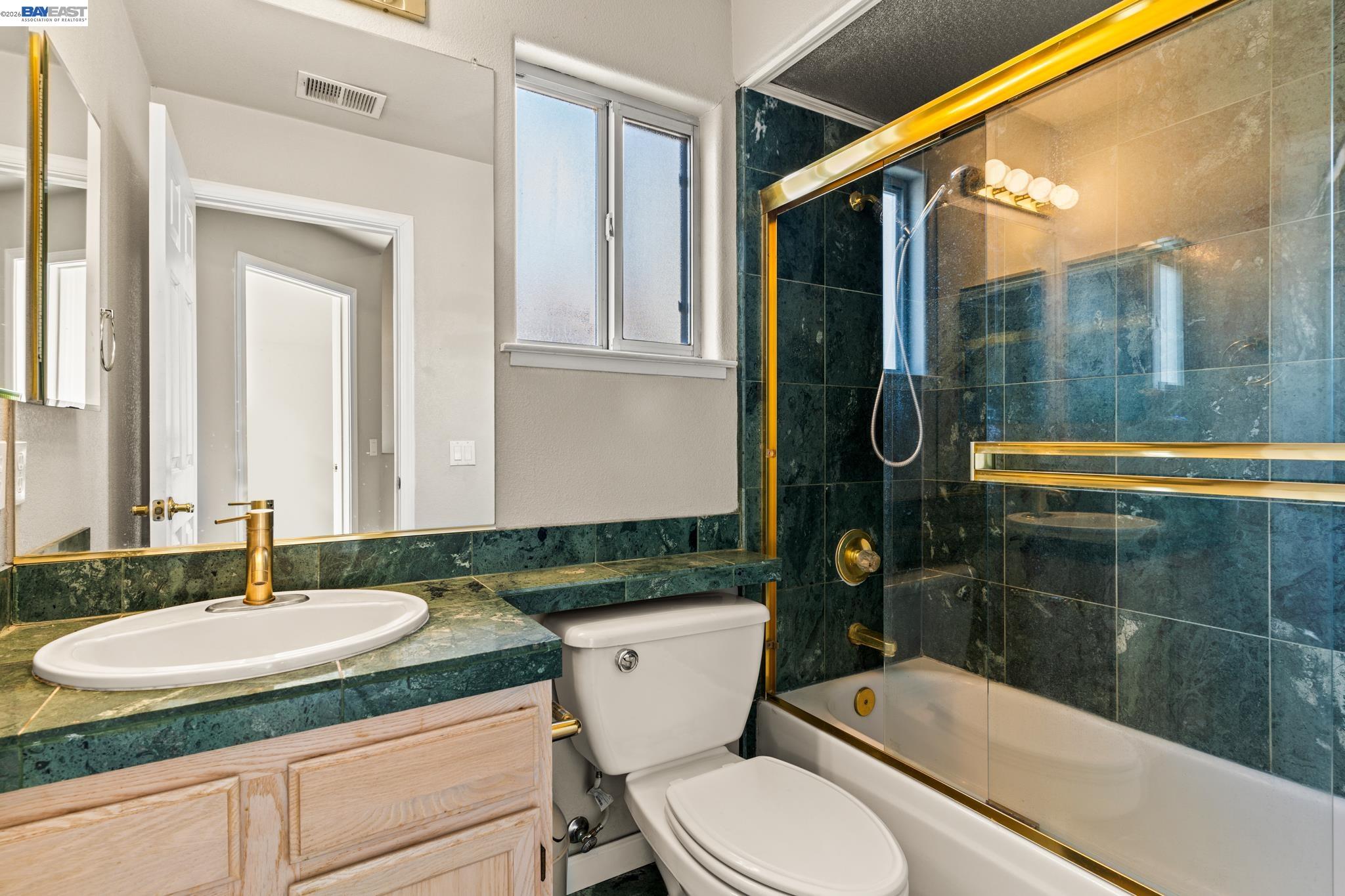 Detail Gallery Image 21 of 36 For 283 Esther Ave, Campbell,  CA 95008-1202 - 3 Beds | 3 Baths