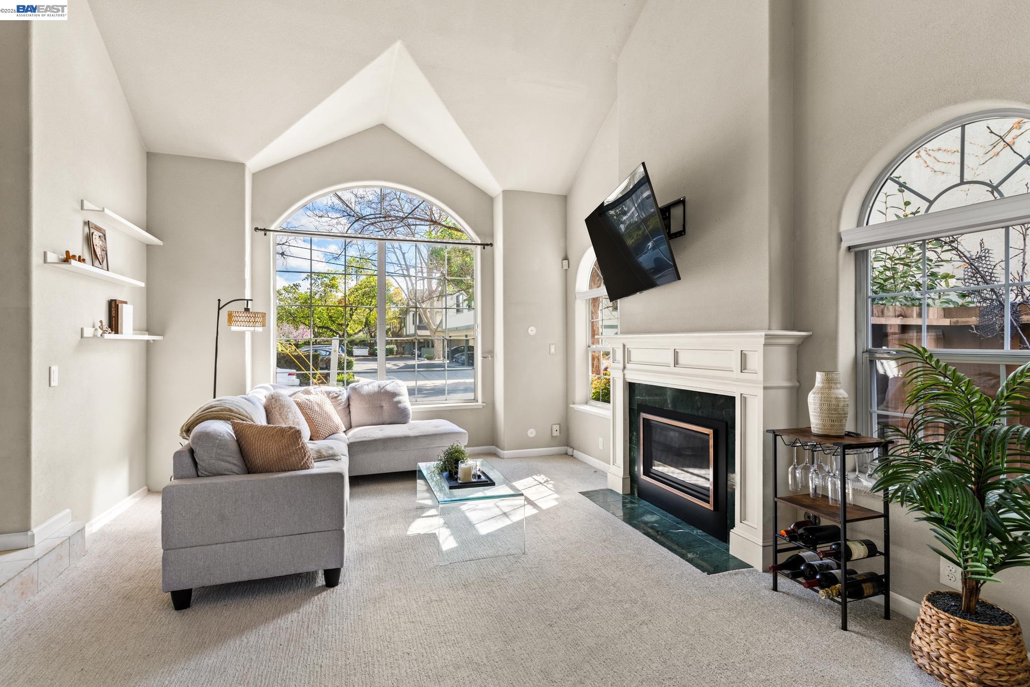 Detail Gallery Image 5 of 36 For 283 Esther Ave, Campbell,  CA 95008-1202 - 3 Beds | 3 Baths