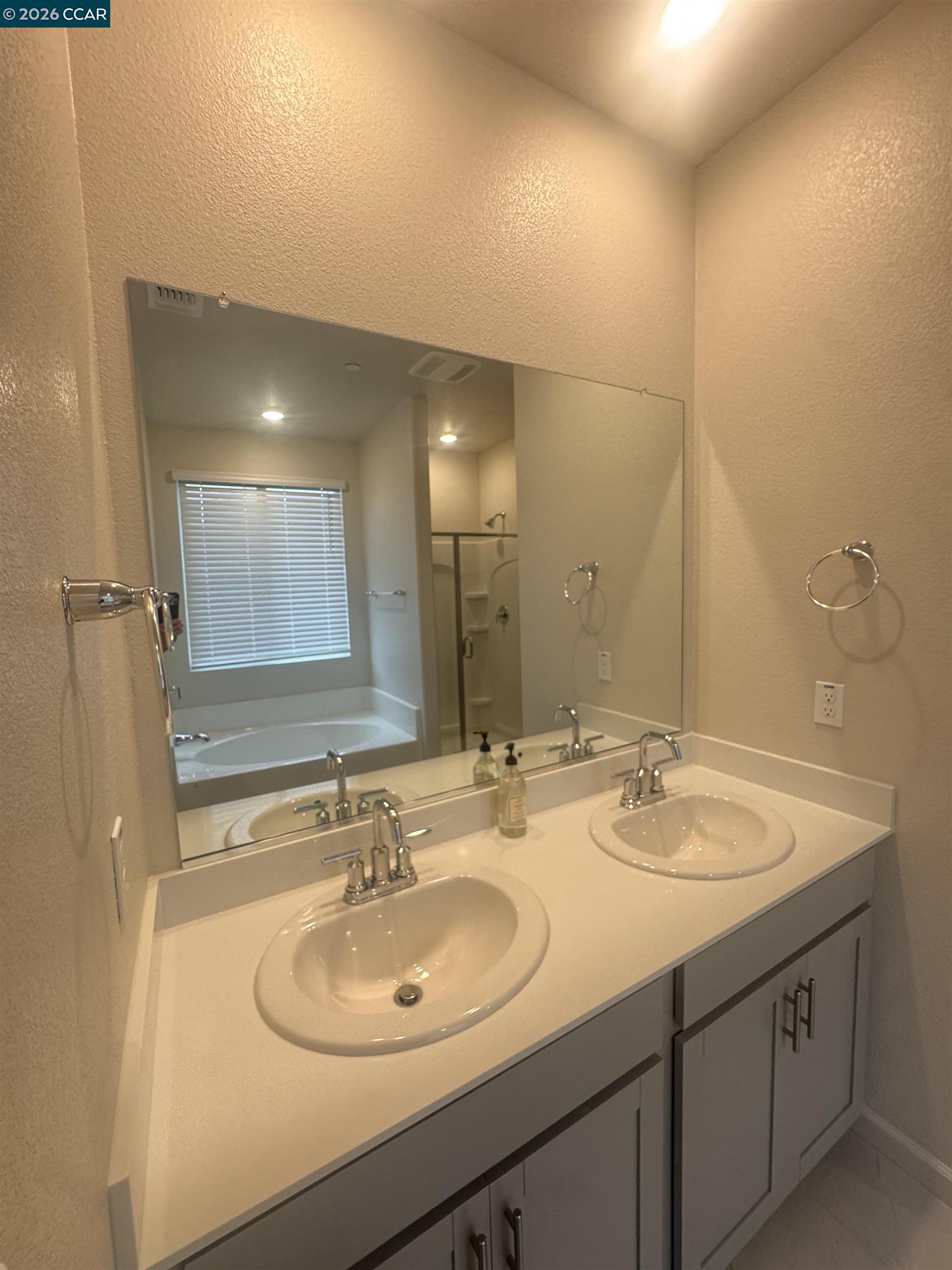 Detail Gallery Image 12 of 35 For 4202 Markovich Court, Richmond,  CA 94806 - 4 Beds | 3 Baths