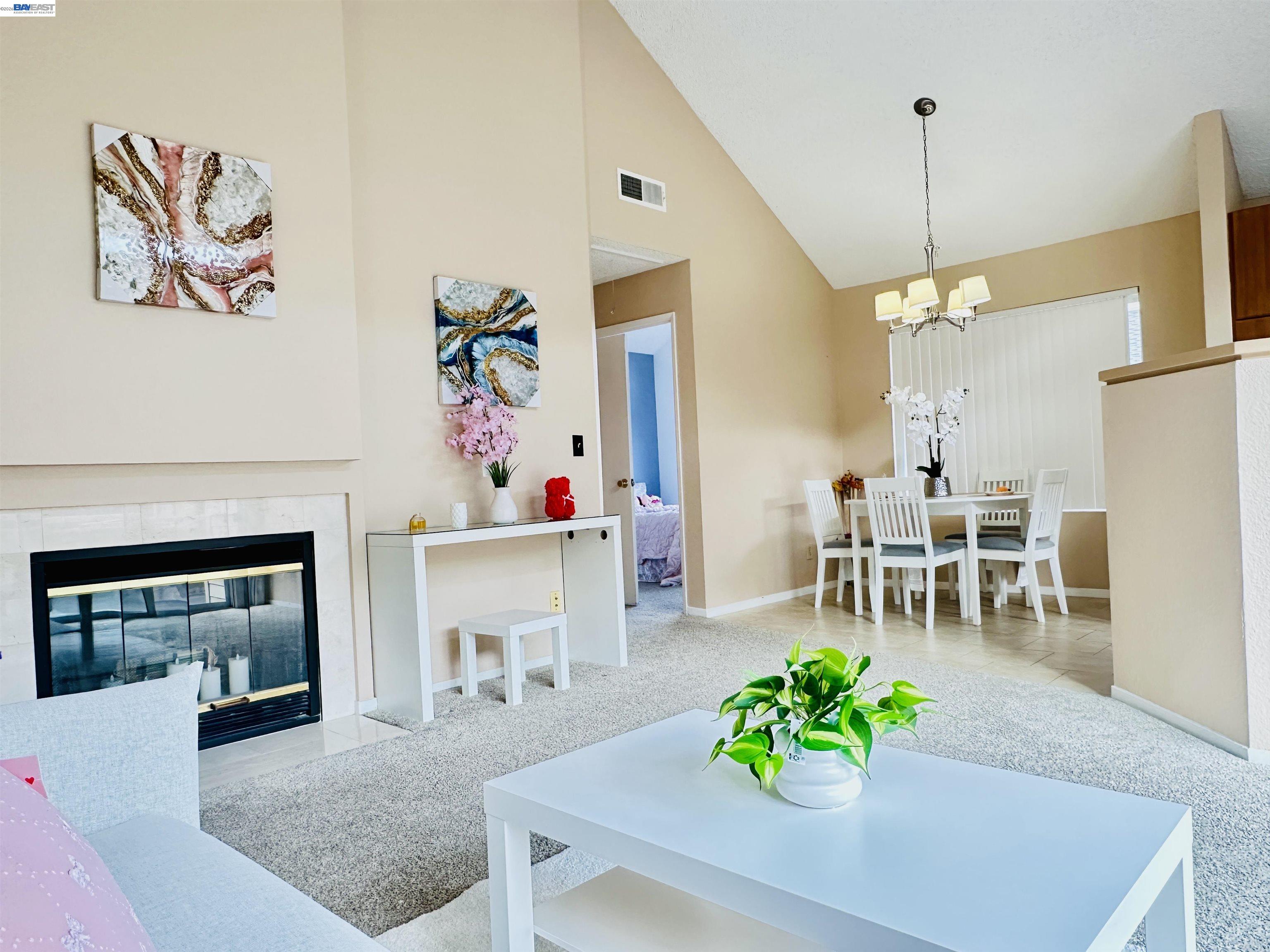 Detail Gallery Image 2 of 38 For 161 Seaway Ct, Hercules,  CA 94547 - 2 Beds | 2 Baths