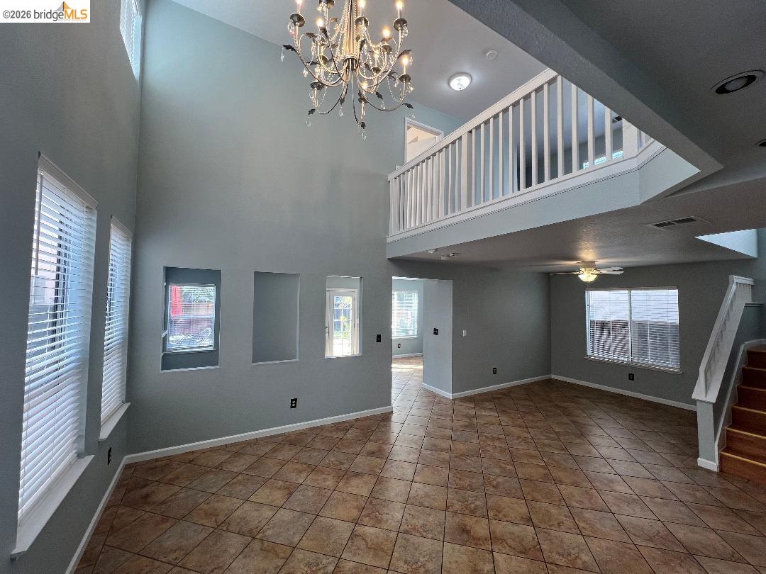 Detail Gallery Image 4 of 15 For 4525 Waterford Way, Oakley,  CA 94561 - 4 Beds | 2/1 Baths