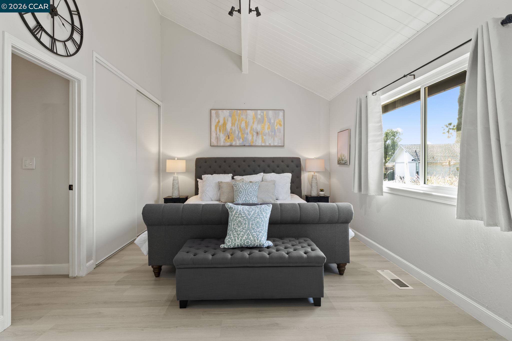 Detail Gallery Image 37 of 59 For 5537 Pamplona Ct, Concord,  CA 94521 - 4 Beds | 2/1 Baths