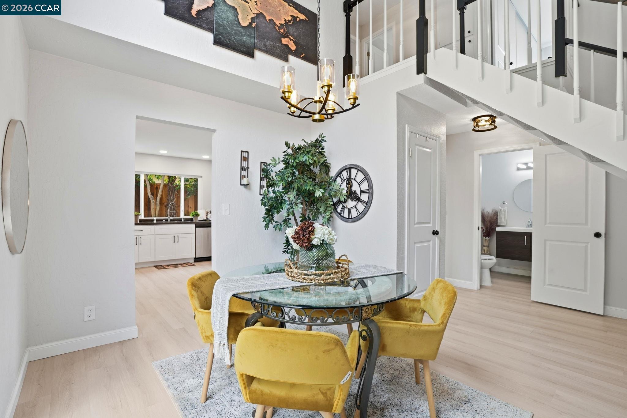 Detail Gallery Image 8 of 59 For 5537 Pamplona Ct, Concord,  CA 94521 - 4 Beds | 2/1 Baths