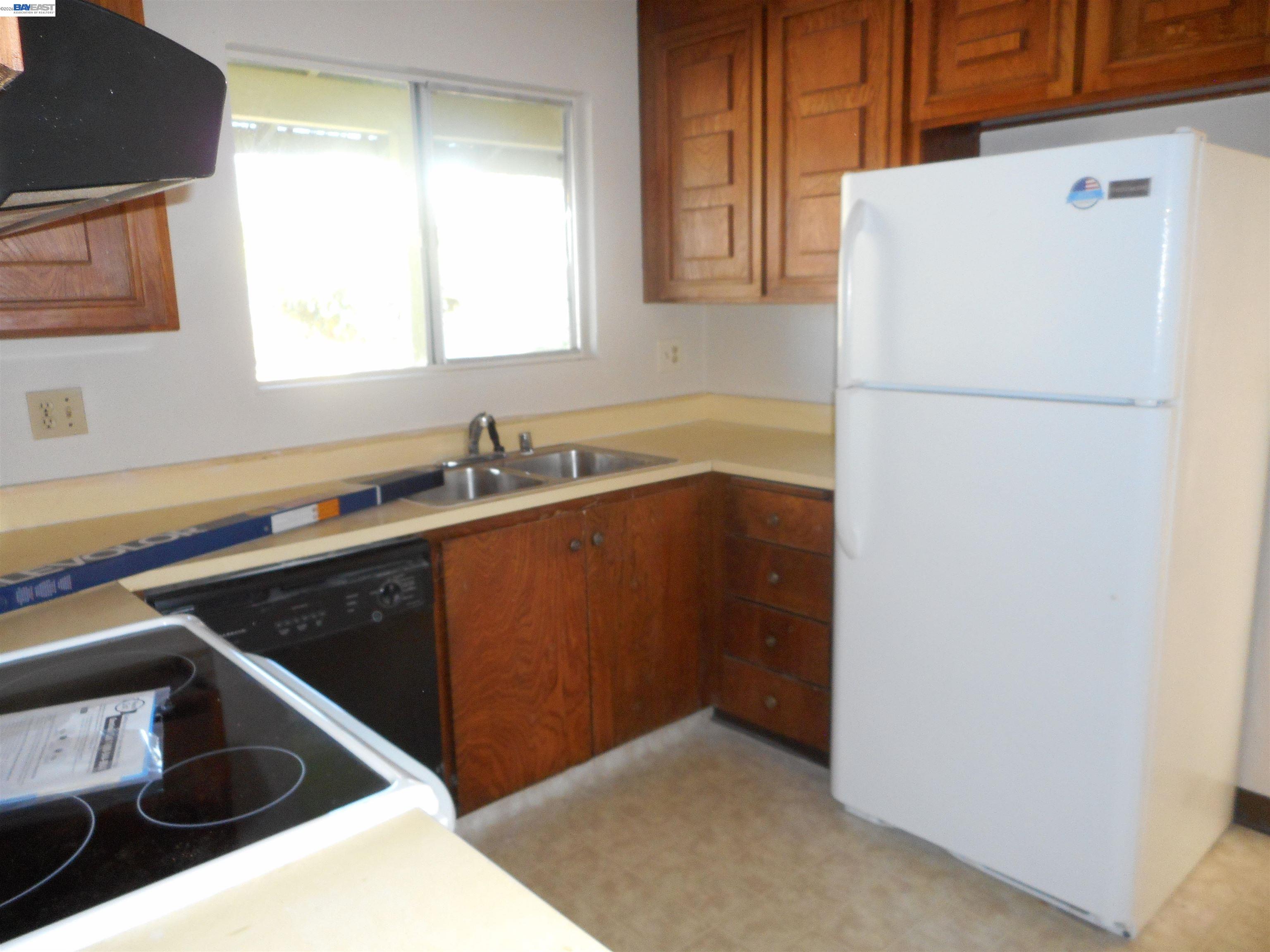 Detail Gallery Image 3 of 9 For 2814 Chamier Place, Fremont,  CA 94555 - 4 Beds | 2 Baths