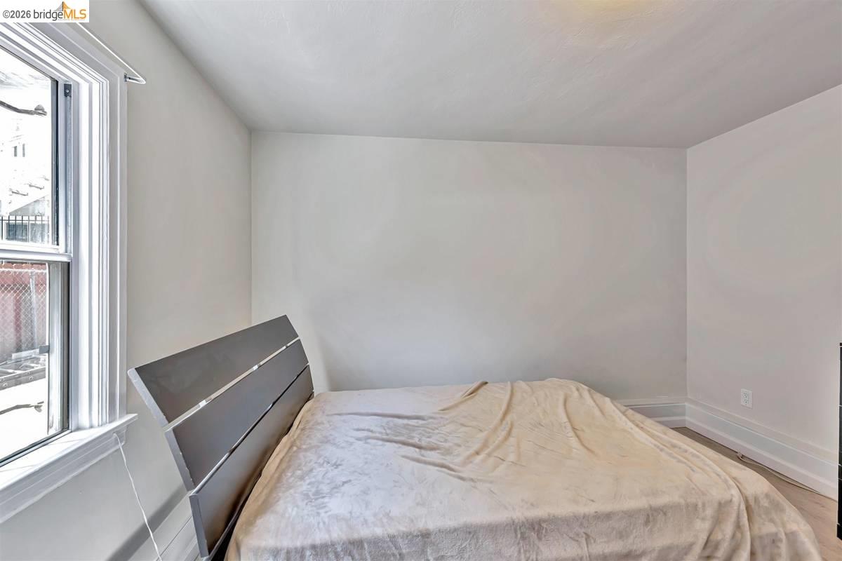 Detail Gallery Image 2 of 18 For 1715 9th Ave #UNIT C,  Oakland,  CA 94606 - 1 Beds | 1 Baths