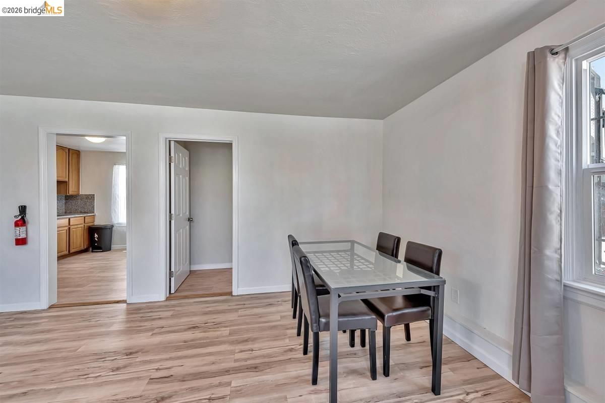 Detail Gallery Image 3 of 18 For 1715 9th Ave #UNIT C,  Oakland,  CA 94606 - 1 Beds | 1 Baths