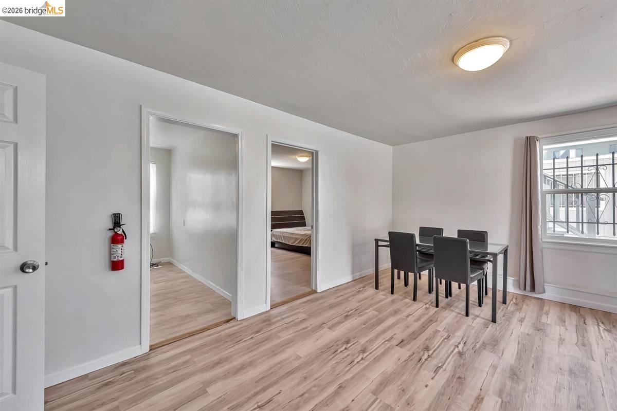Detail Gallery Image 4 of 18 For 1715 9th Ave #UNIT C,  Oakland,  CA 94606 - 1 Beds | 1 Baths