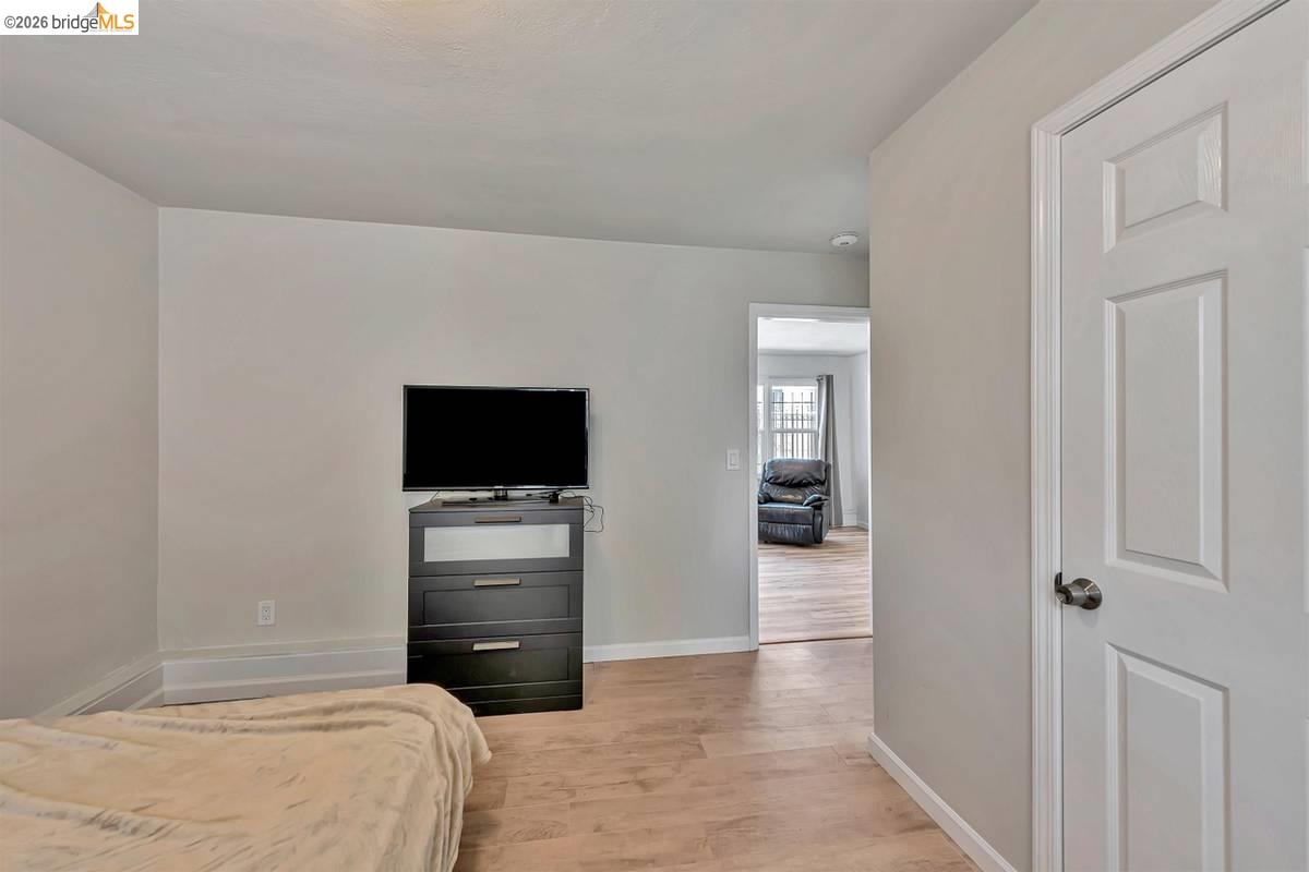 Detail Gallery Image 6 of 18 For 1715 9th Ave #UNIT C,  Oakland,  CA 94606 - 1 Beds | 1 Baths