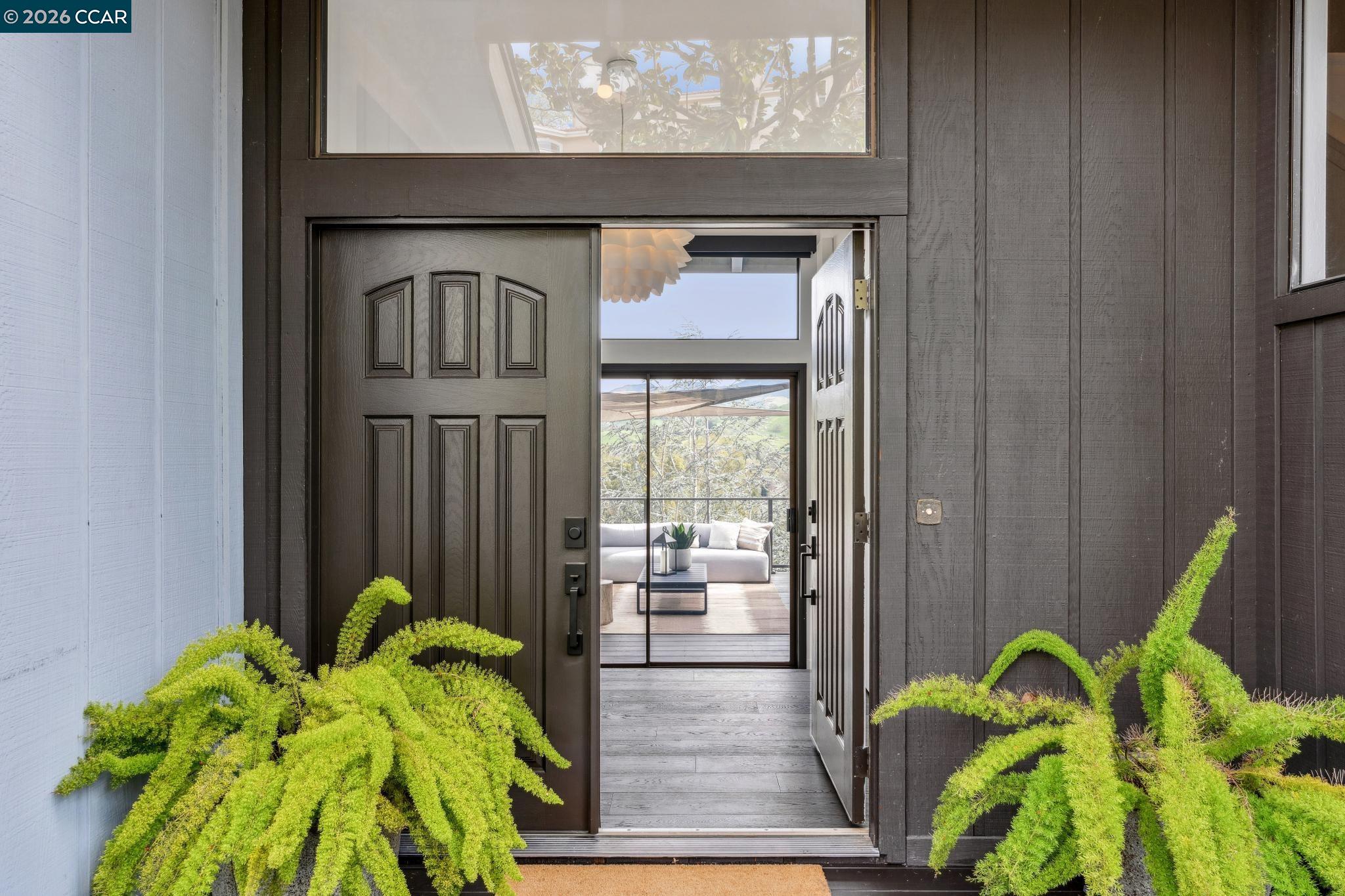 Detail Gallery Image 4 of 51 For 154 Rudgear Drive, Walnut Creek,  CA 94596 - 4 Beds | 2/1 Baths