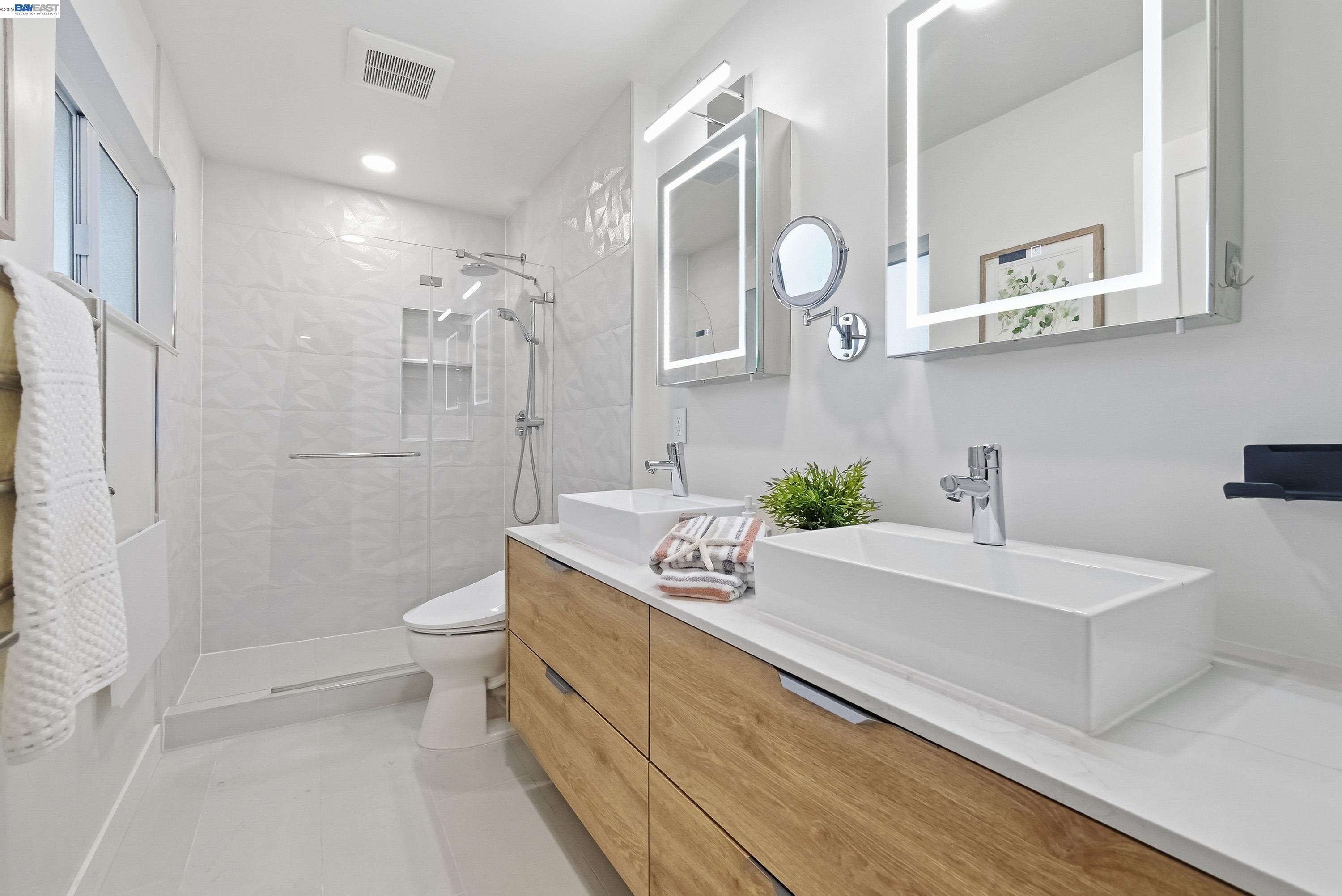 Detail Gallery Image 22 of 44 For 275 Orchard Rd, Orinda,  CA 94563 - 3 Beds | 2/1 Baths