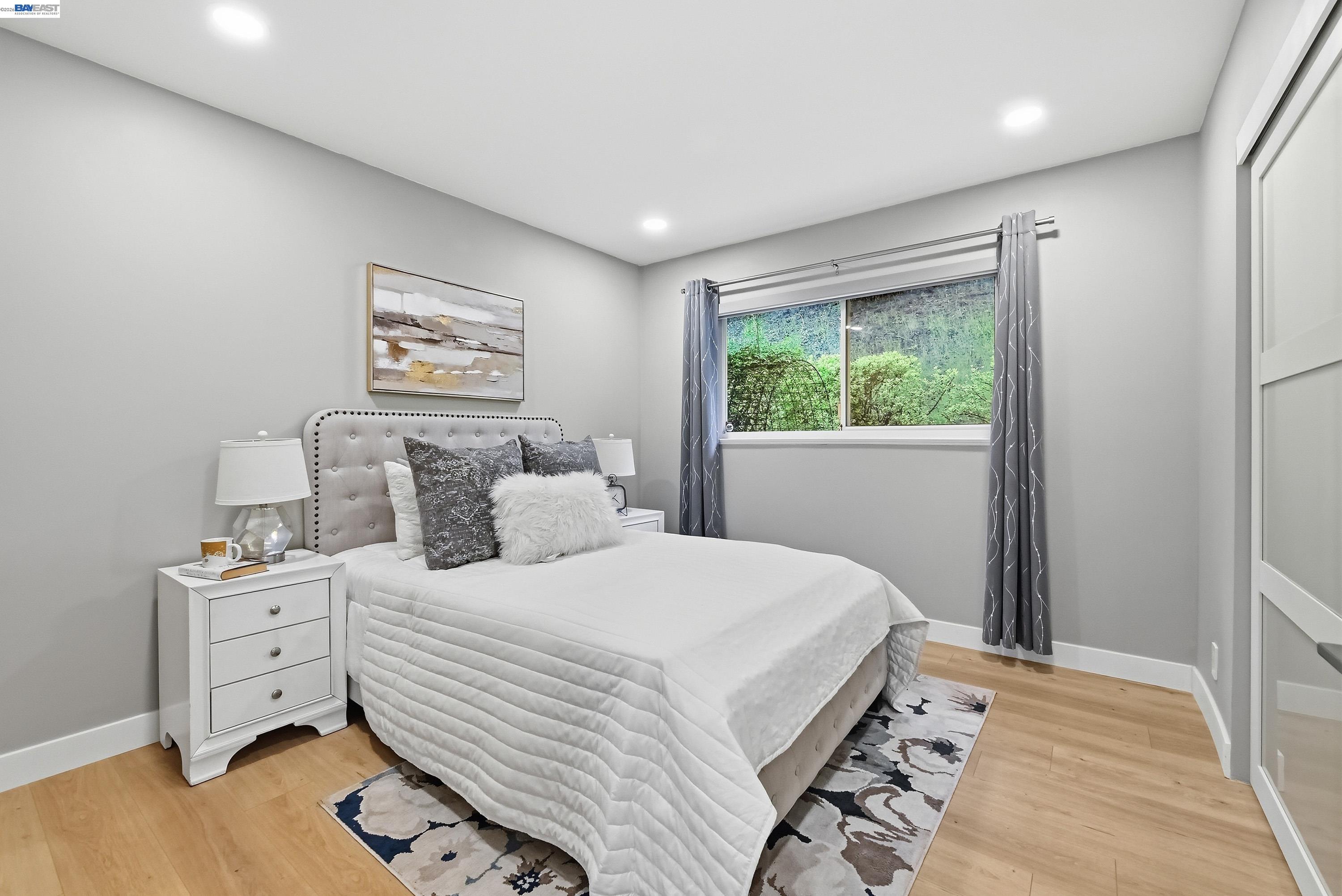 Detail Gallery Image 23 of 44 For 275 Orchard Rd, Orinda,  CA 94563 - 3 Beds | 2/1 Baths